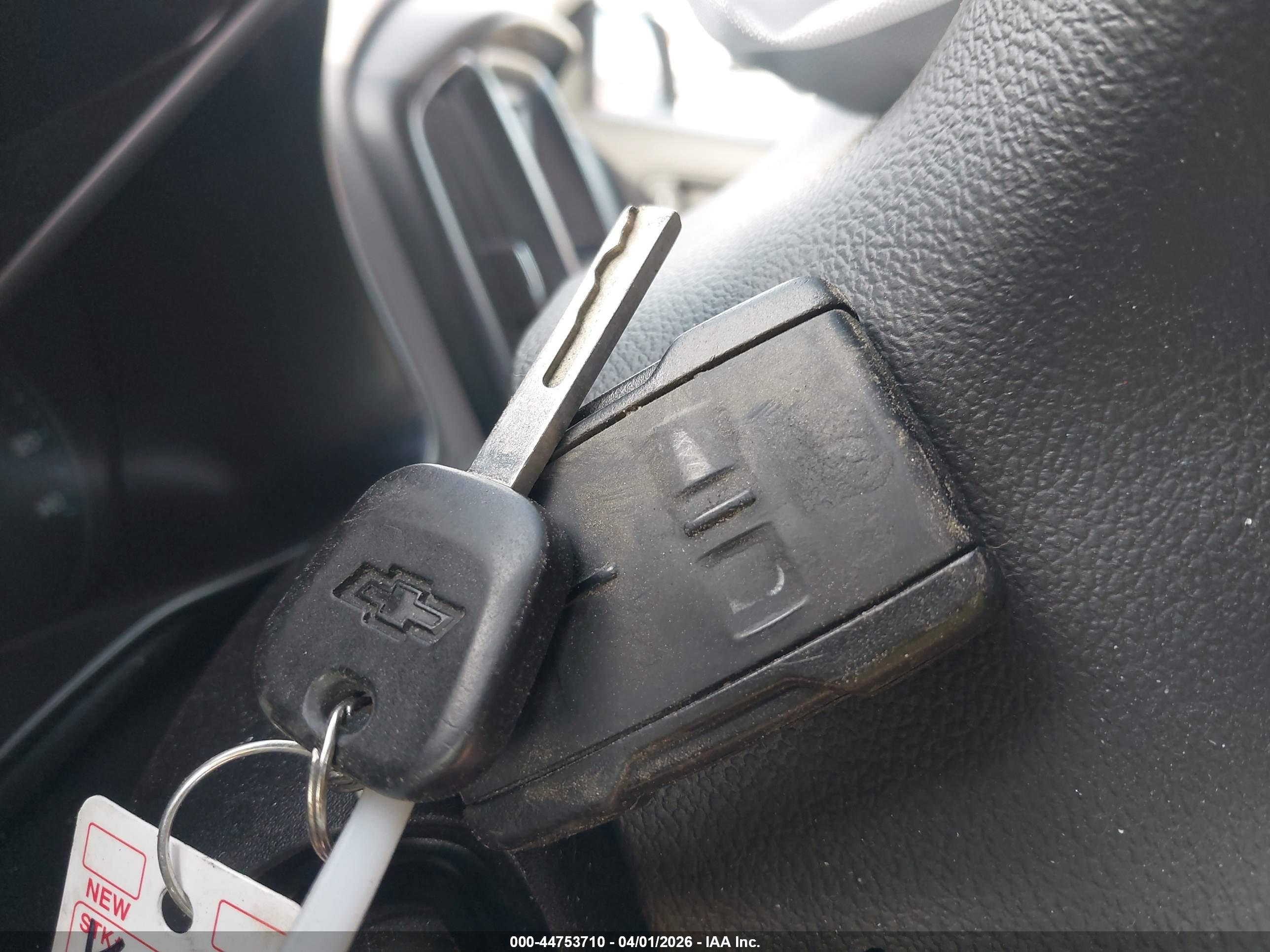 CHEVROLET COLORADO image 11