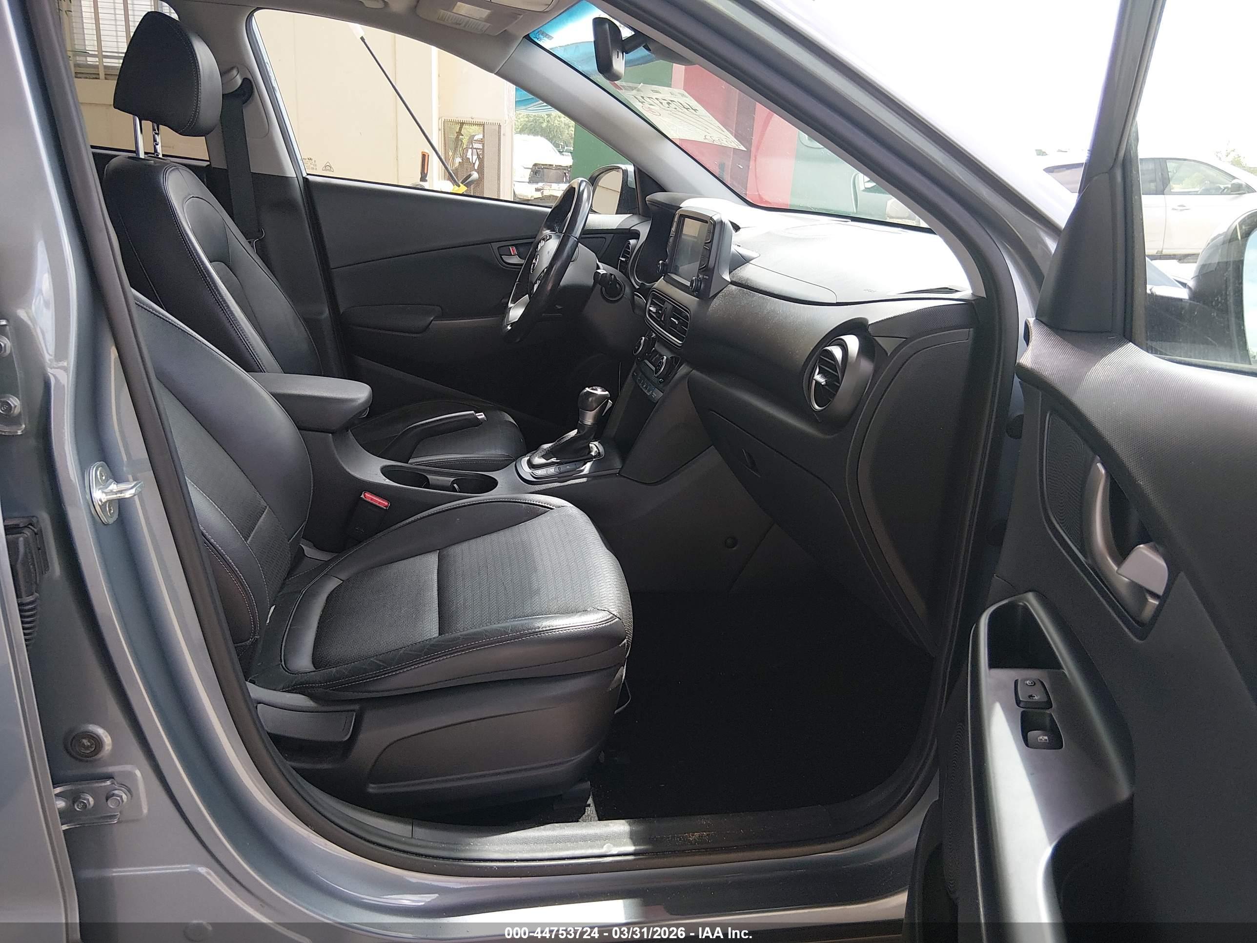 HYUNDAI KONA image 5