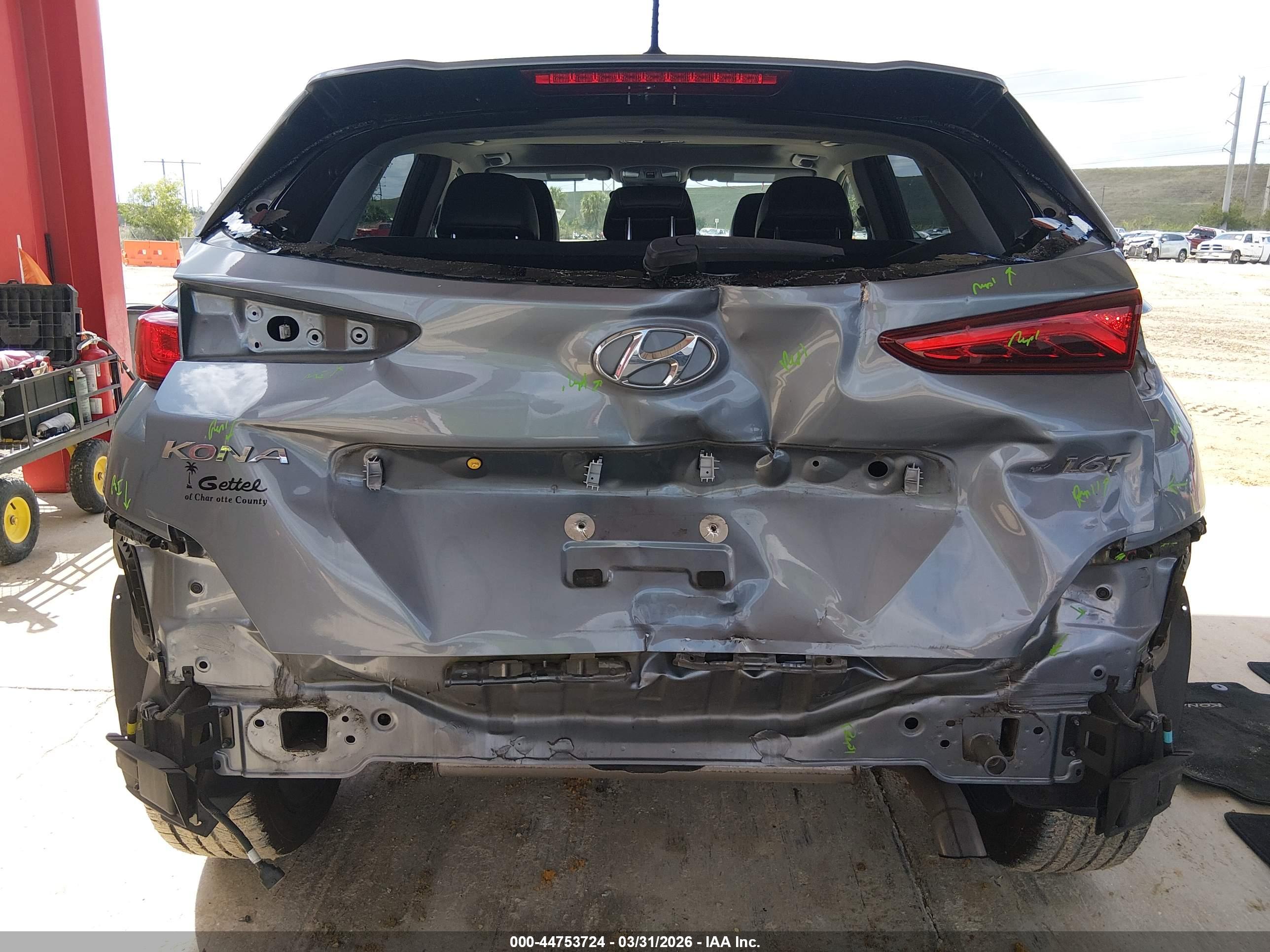 HYUNDAI KONA image 6