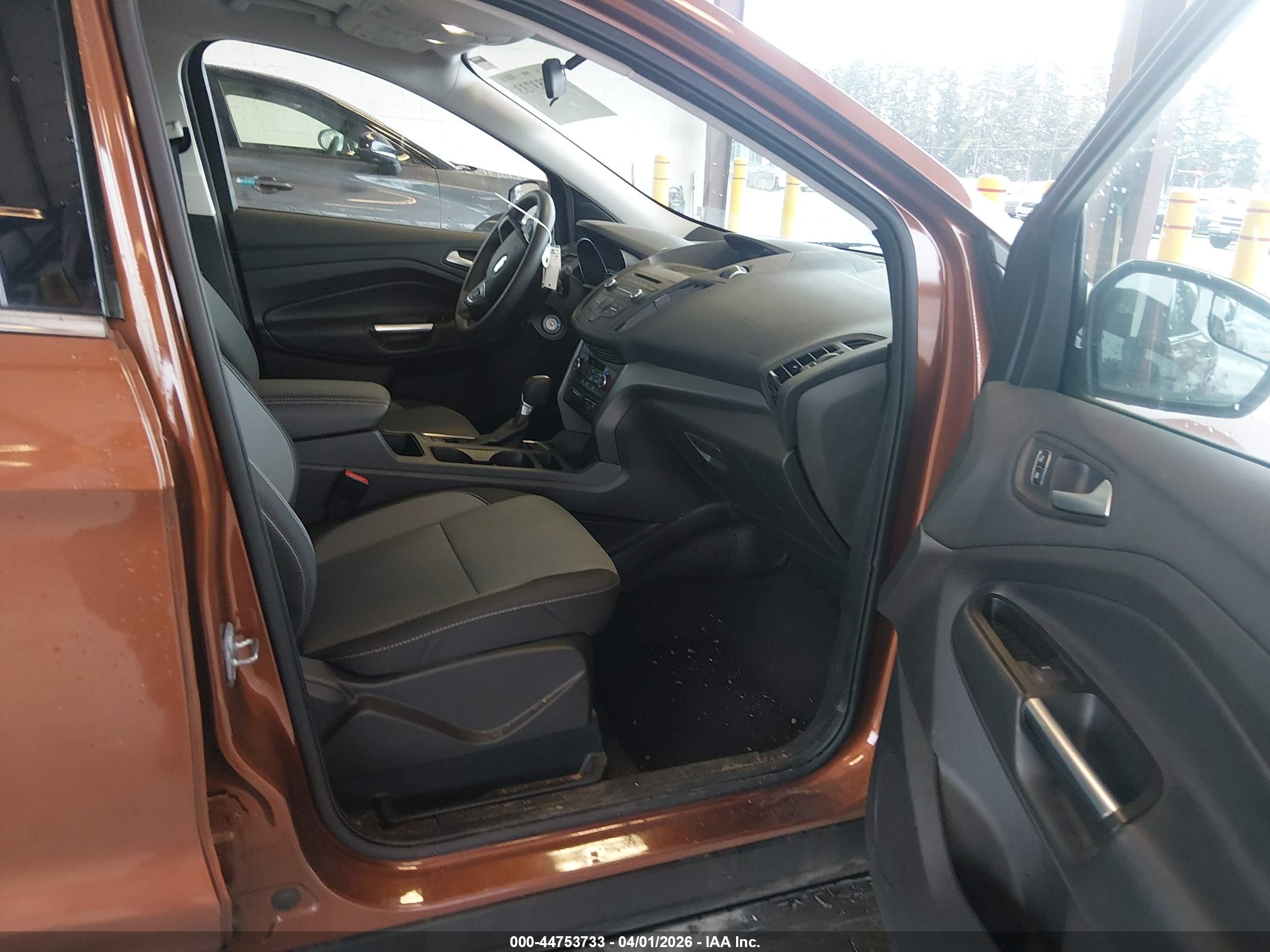 FORD ESCAPE image 5