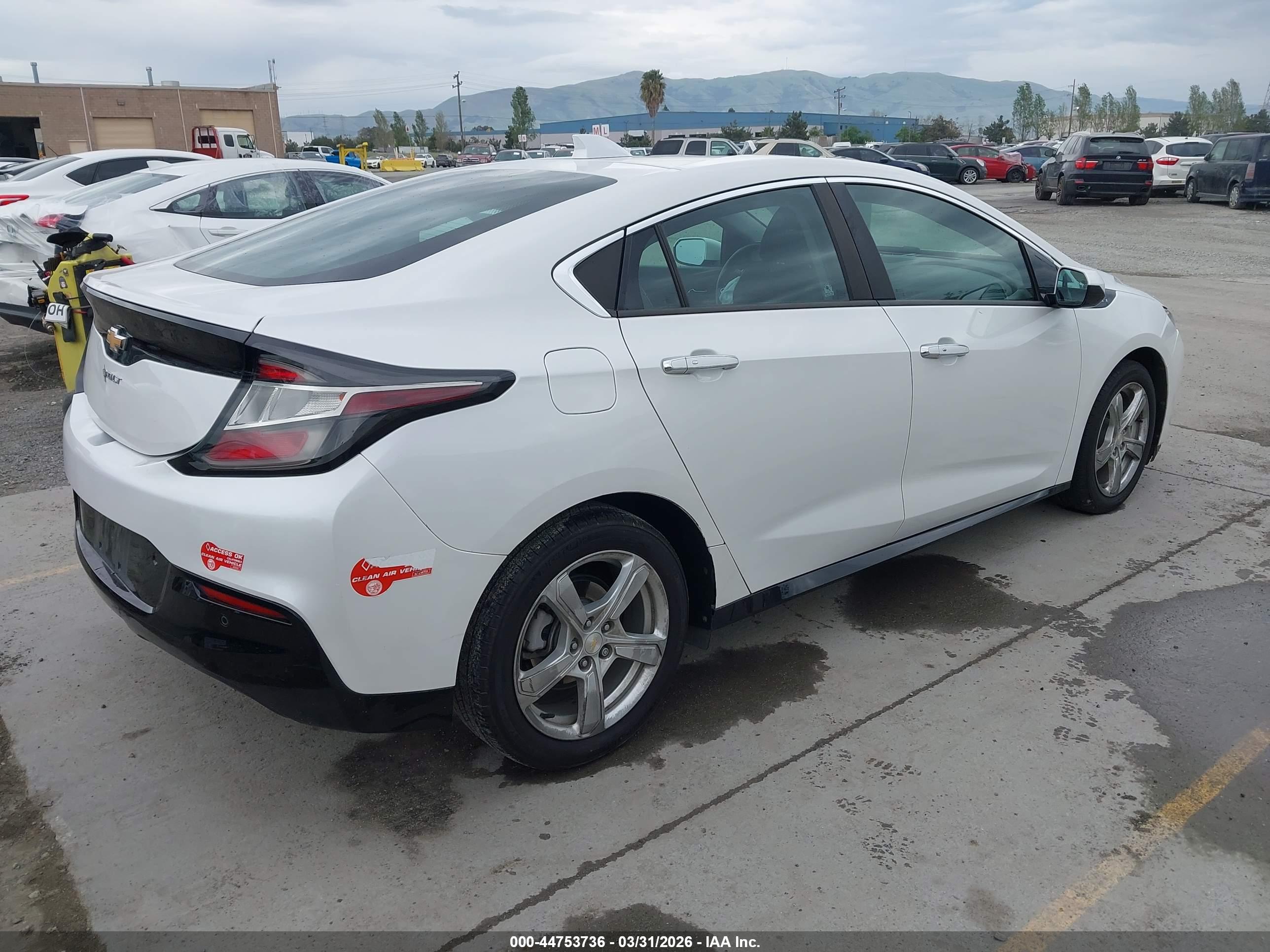 CHEVROLET VOLT image 4