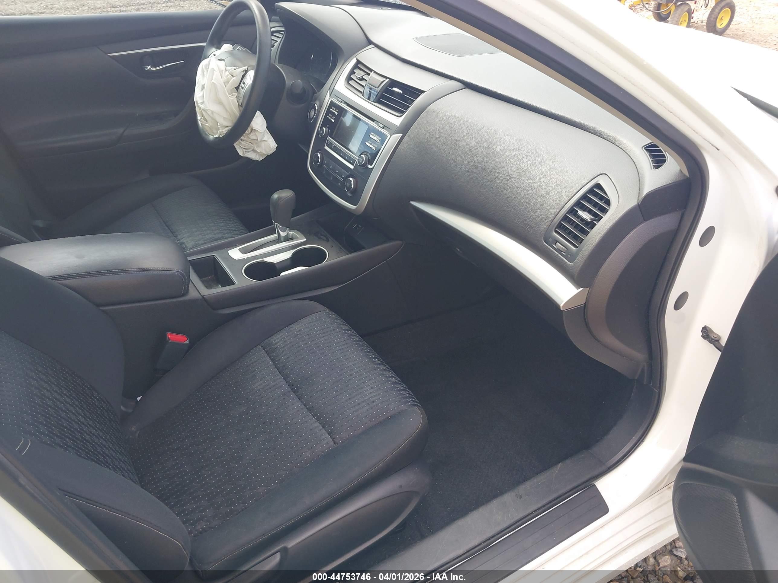 NISSAN ALTIMA image 5