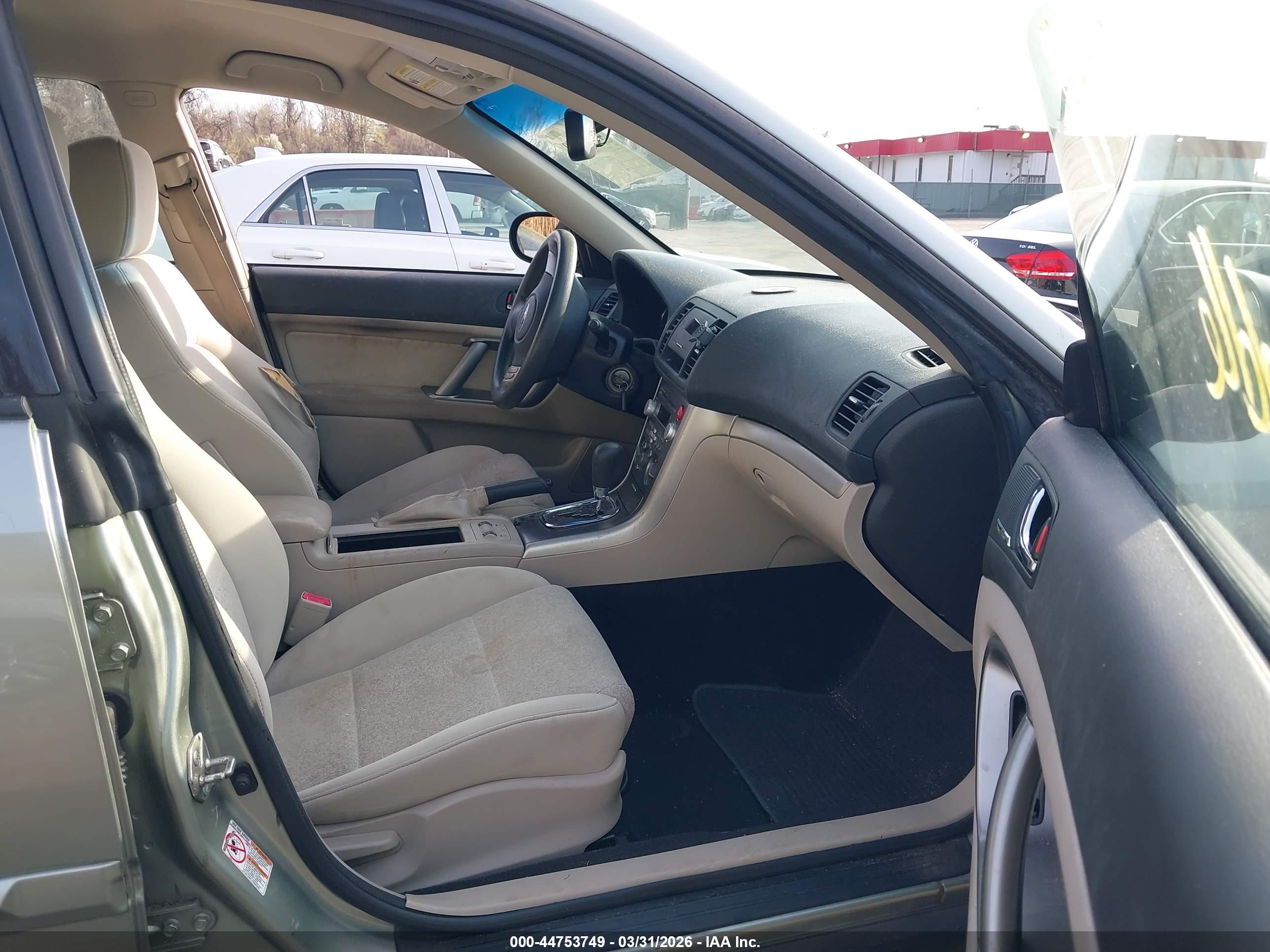 SUBARU OUTBACK image 5