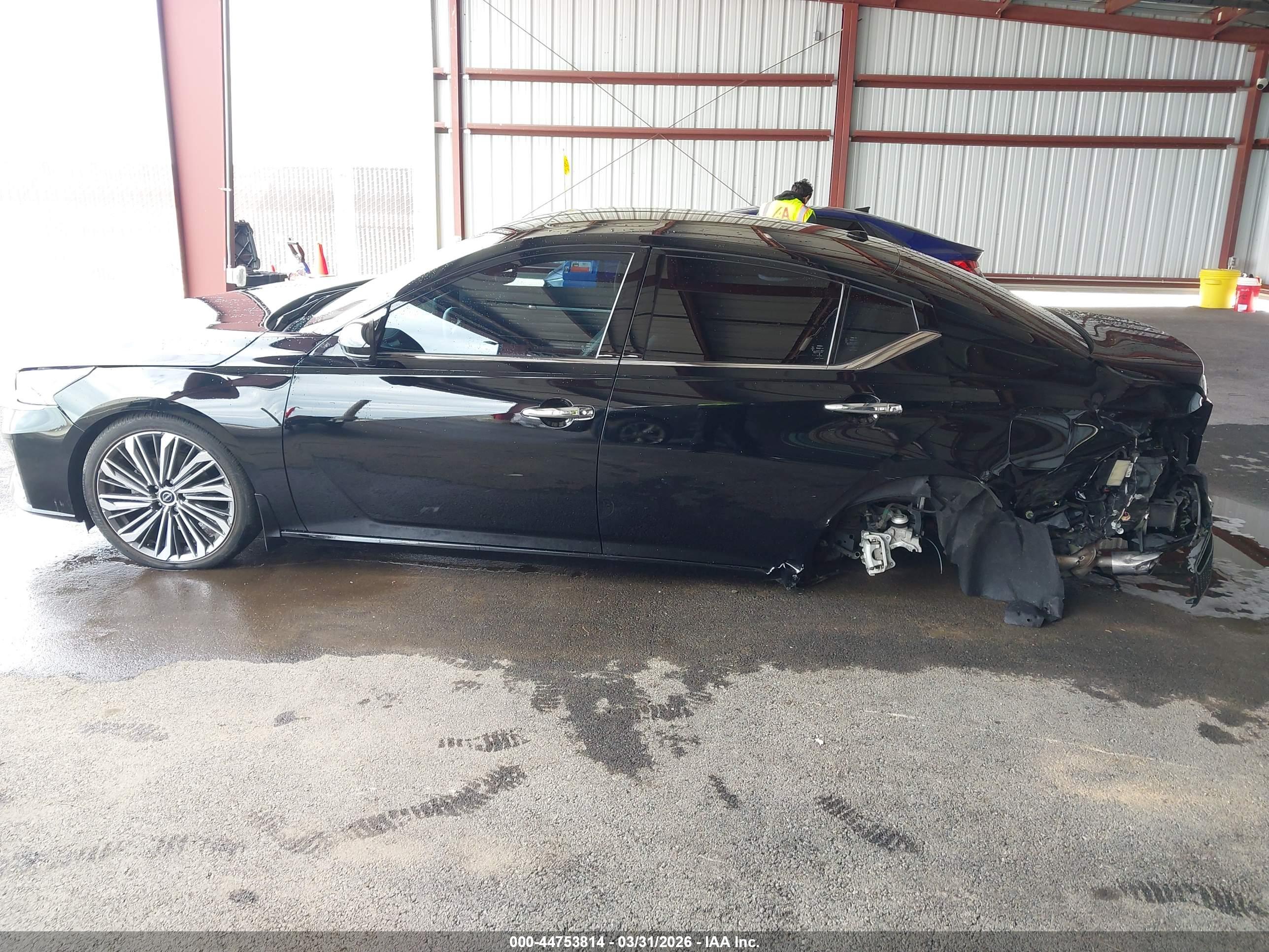 NISSAN ALTIMA image 6