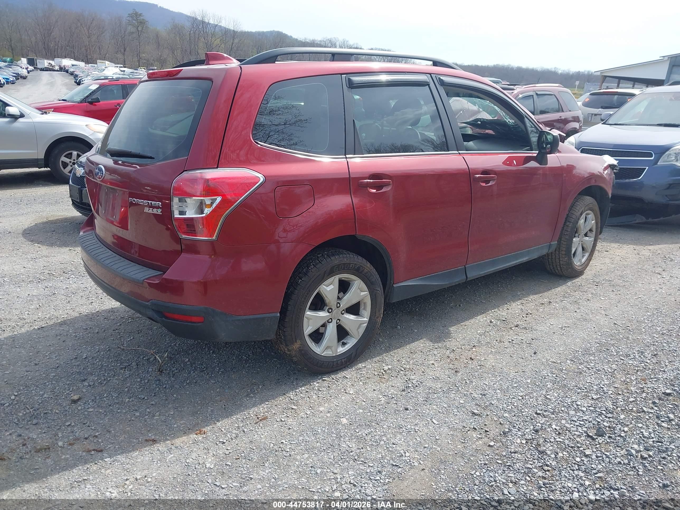 SUBARU FORESTER image 4