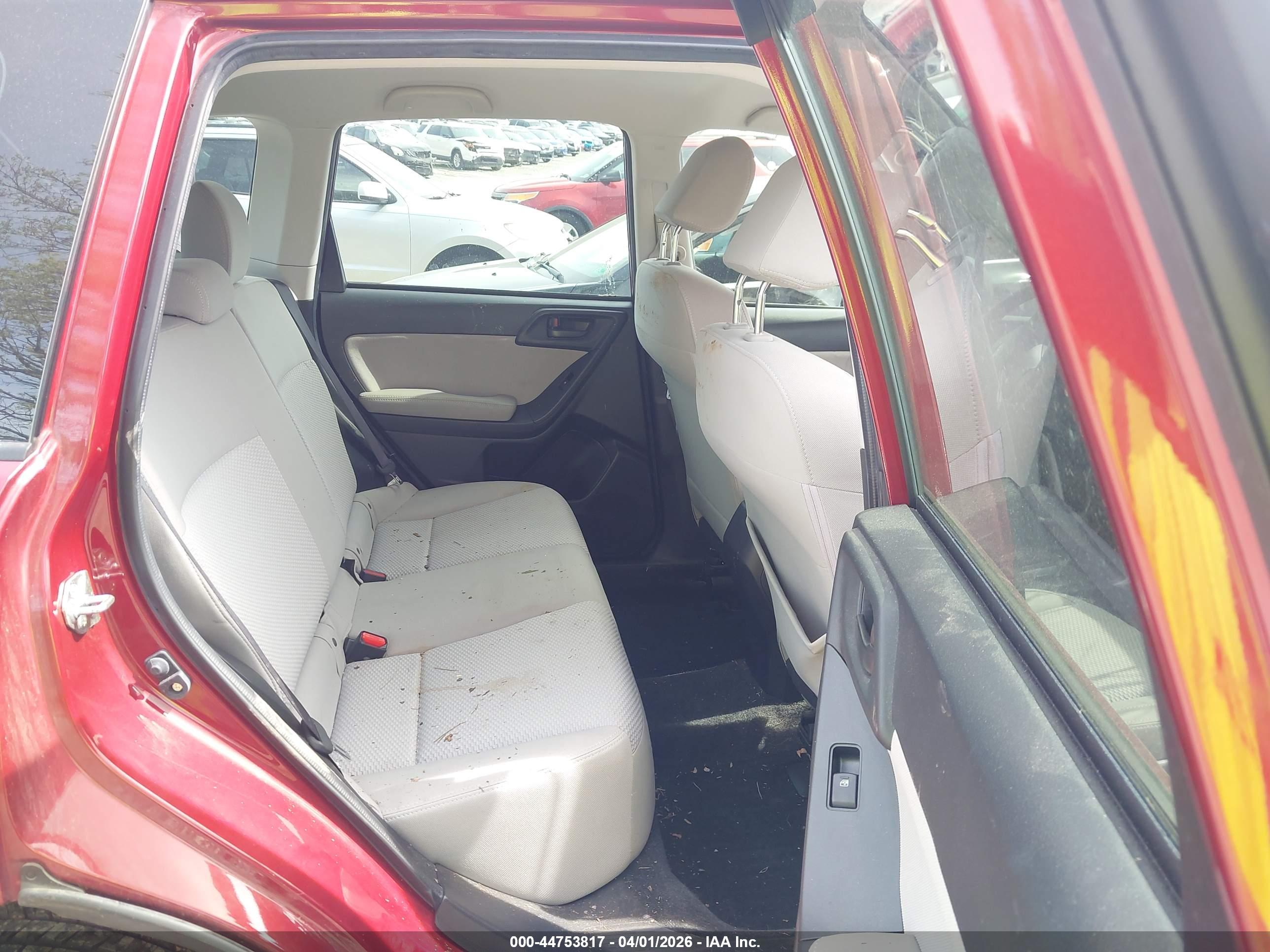 SUBARU FORESTER image 8