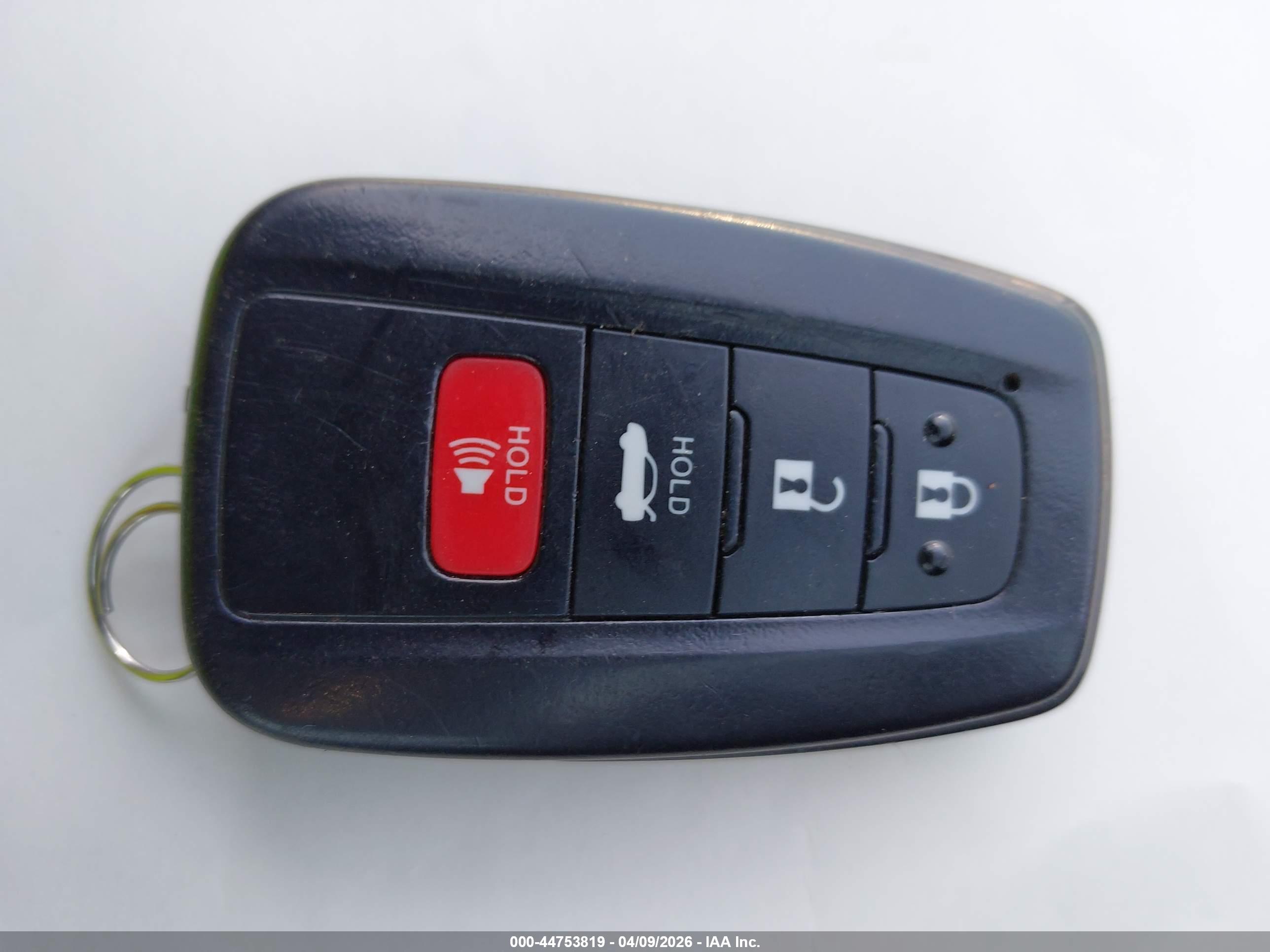 TOYOTA CAMRY image 11