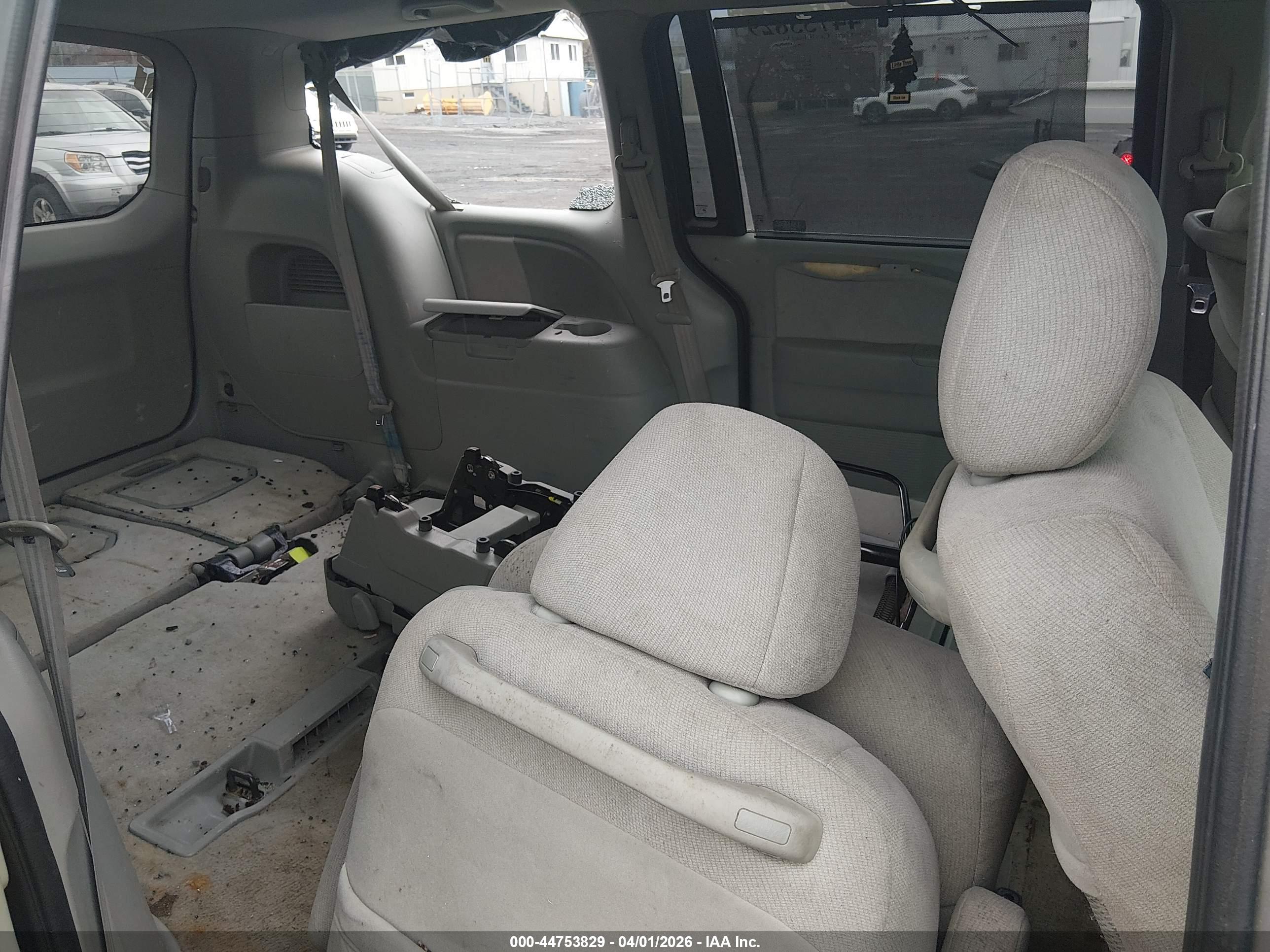 HONDA ODYSSEY image 8