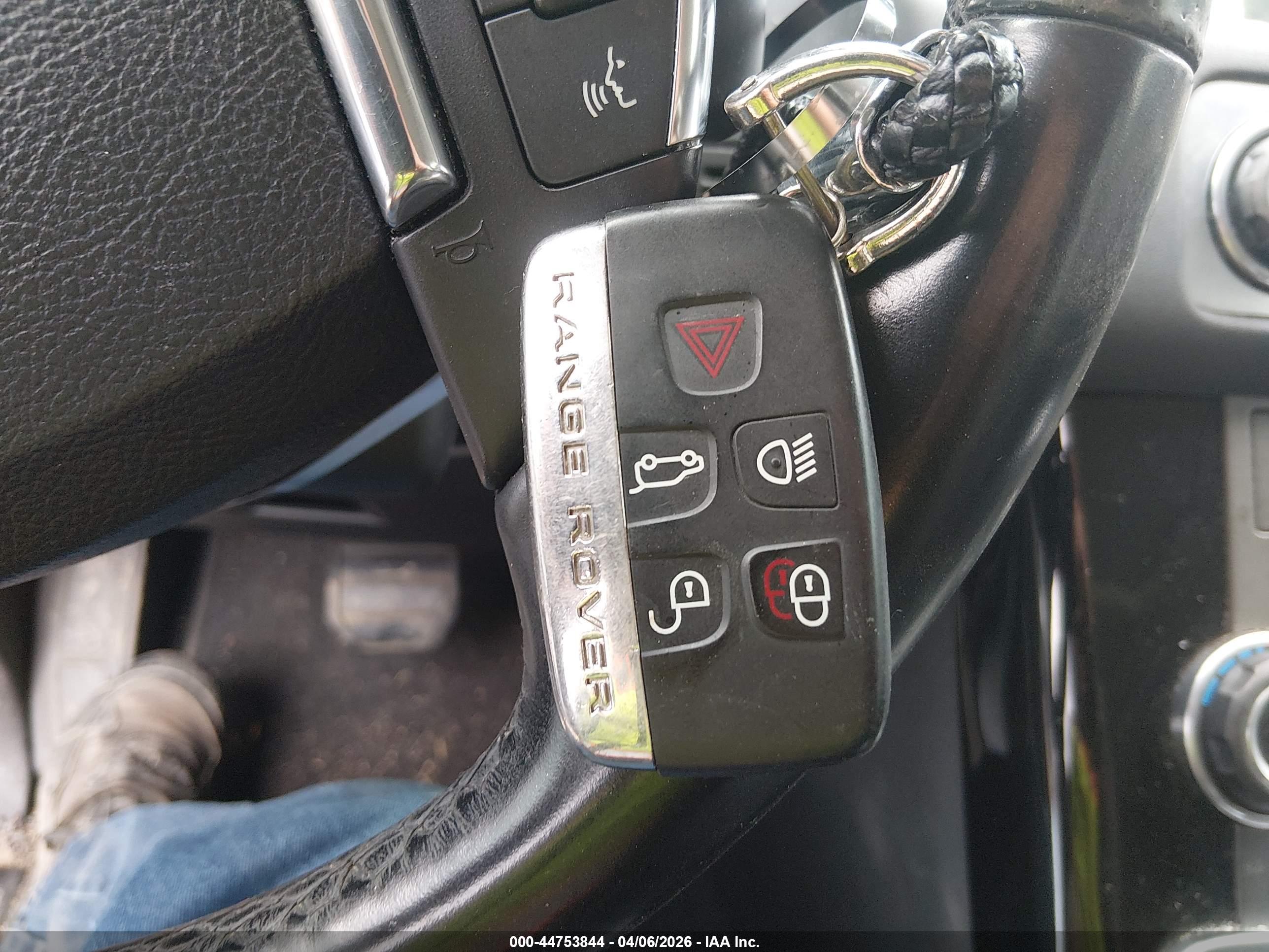 LAND ROVER image 11