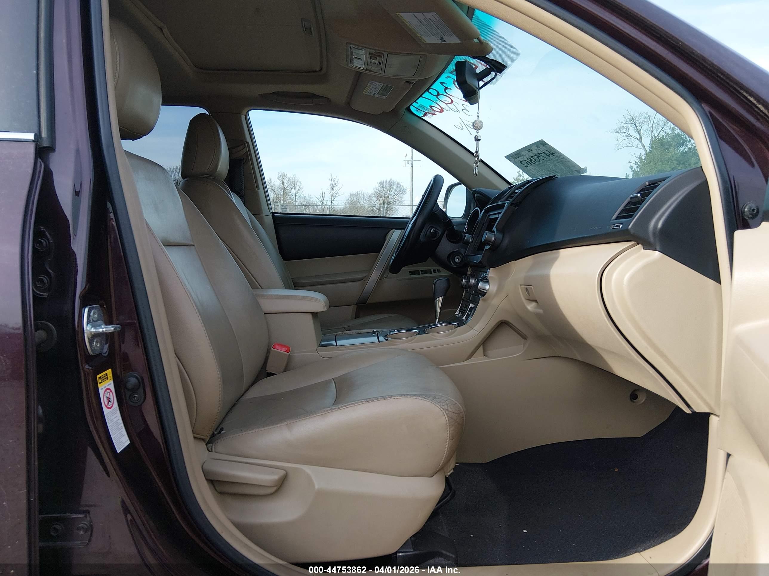 TOYOTA HIGHLANDER image 5