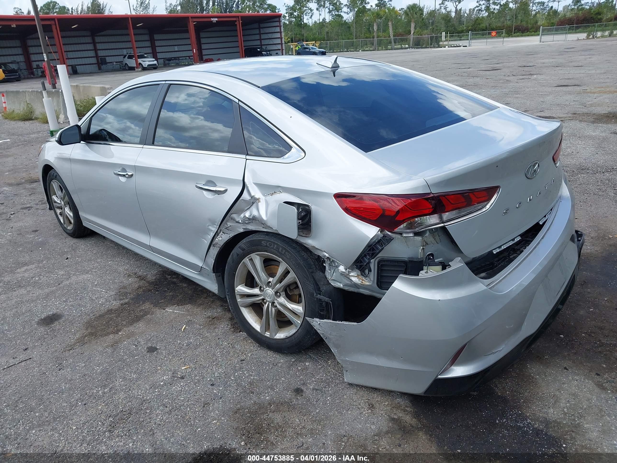 HYUNDAI SONATA image 3