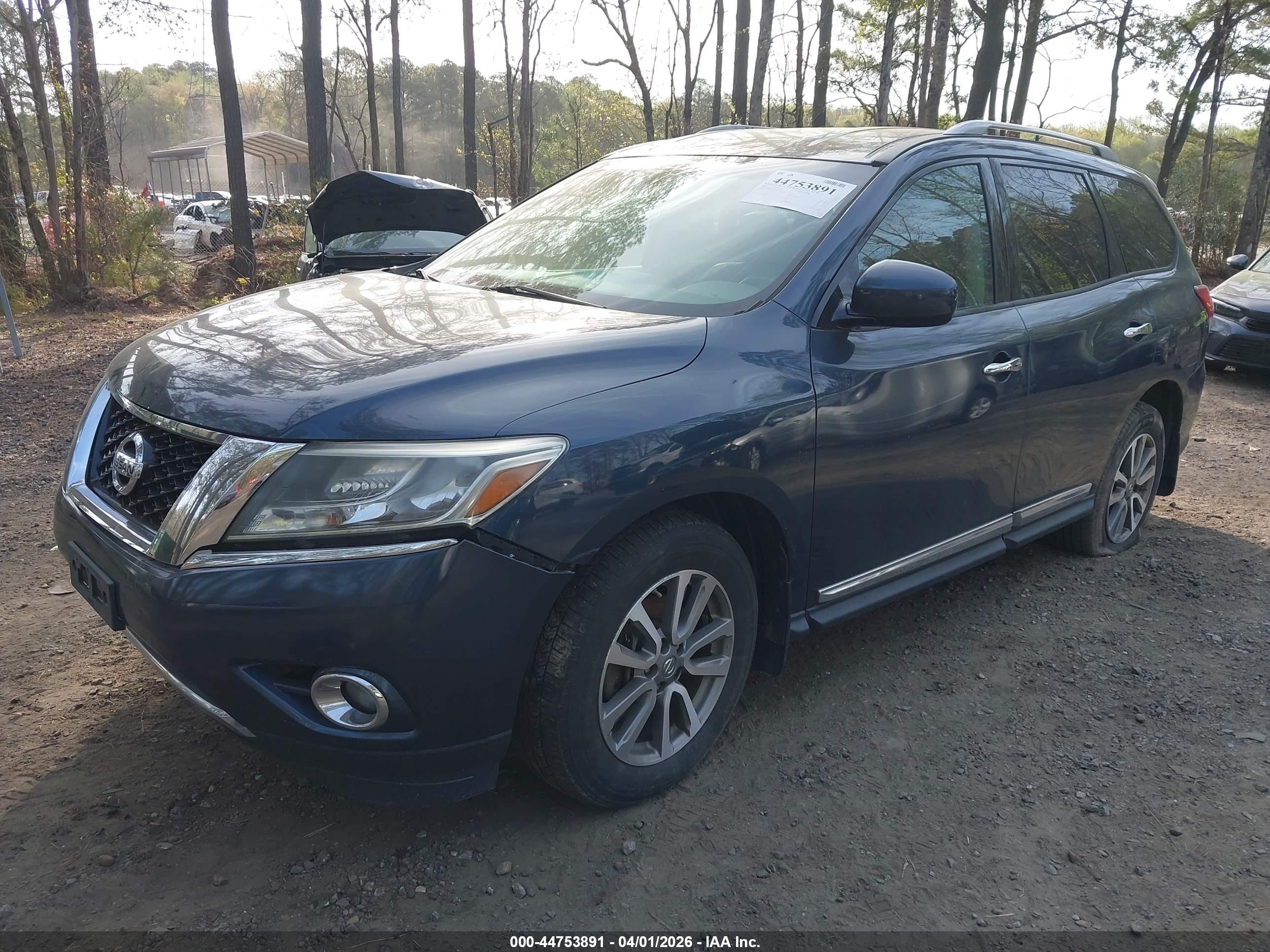NISSAN PATHFINDER image 2