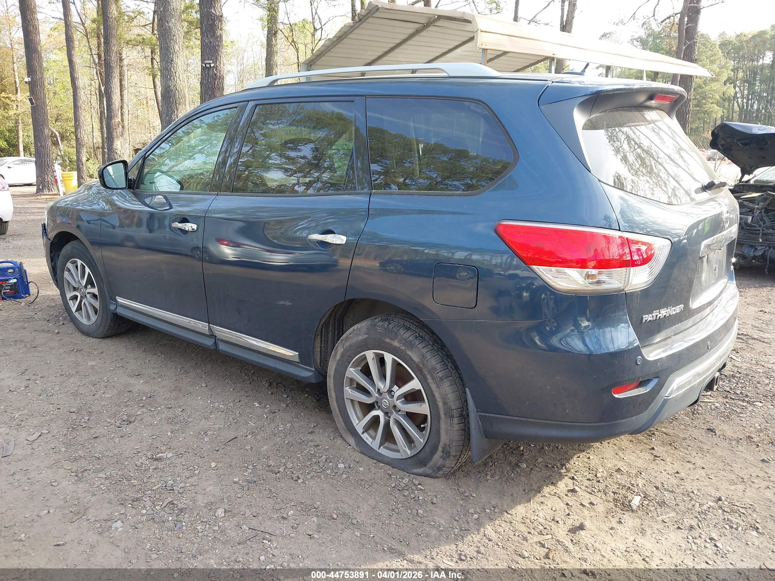 NISSAN PATHFINDER image 3