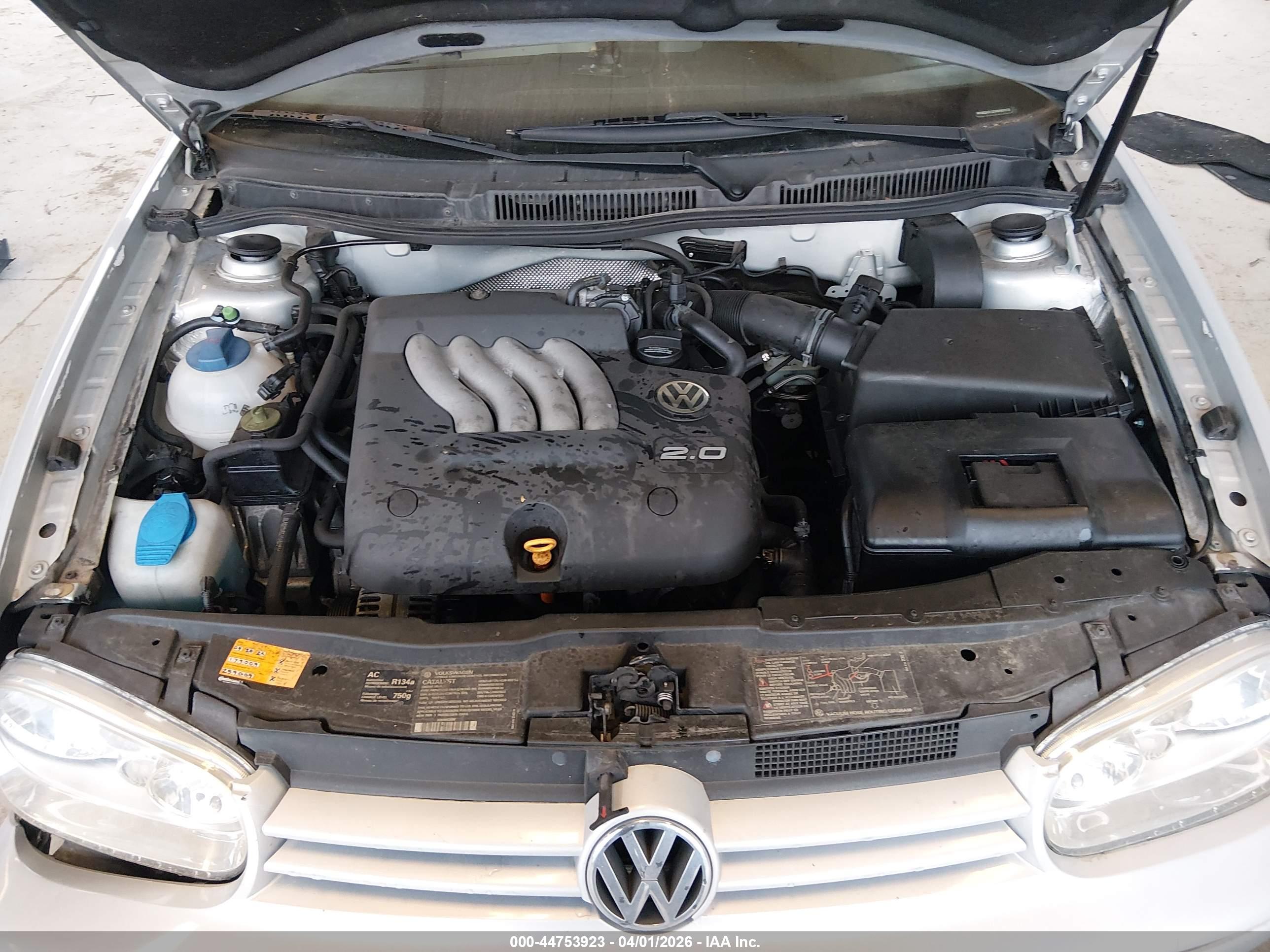 VOLKSWAGEN GTI image 10