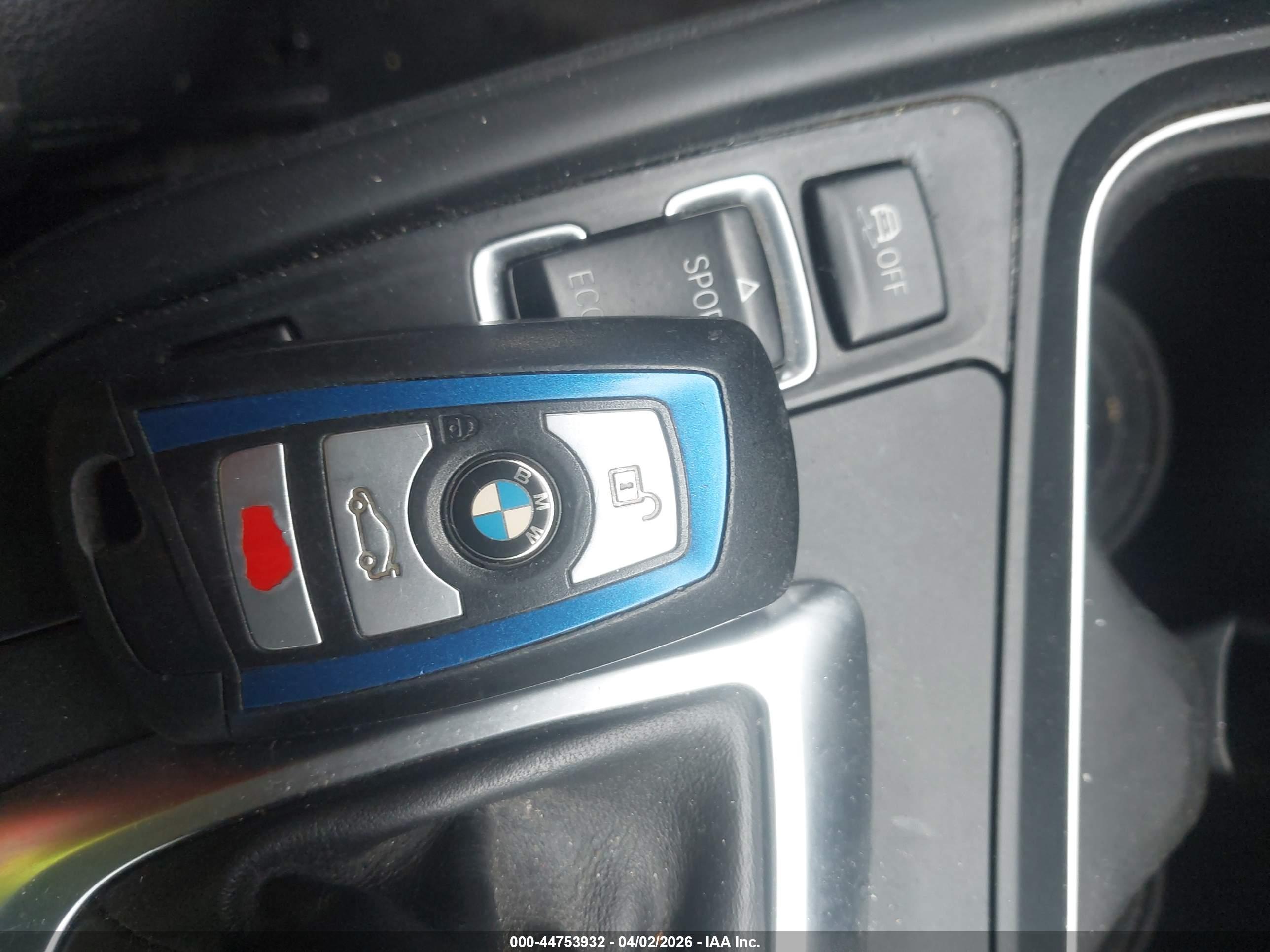 BMW 335I image 11