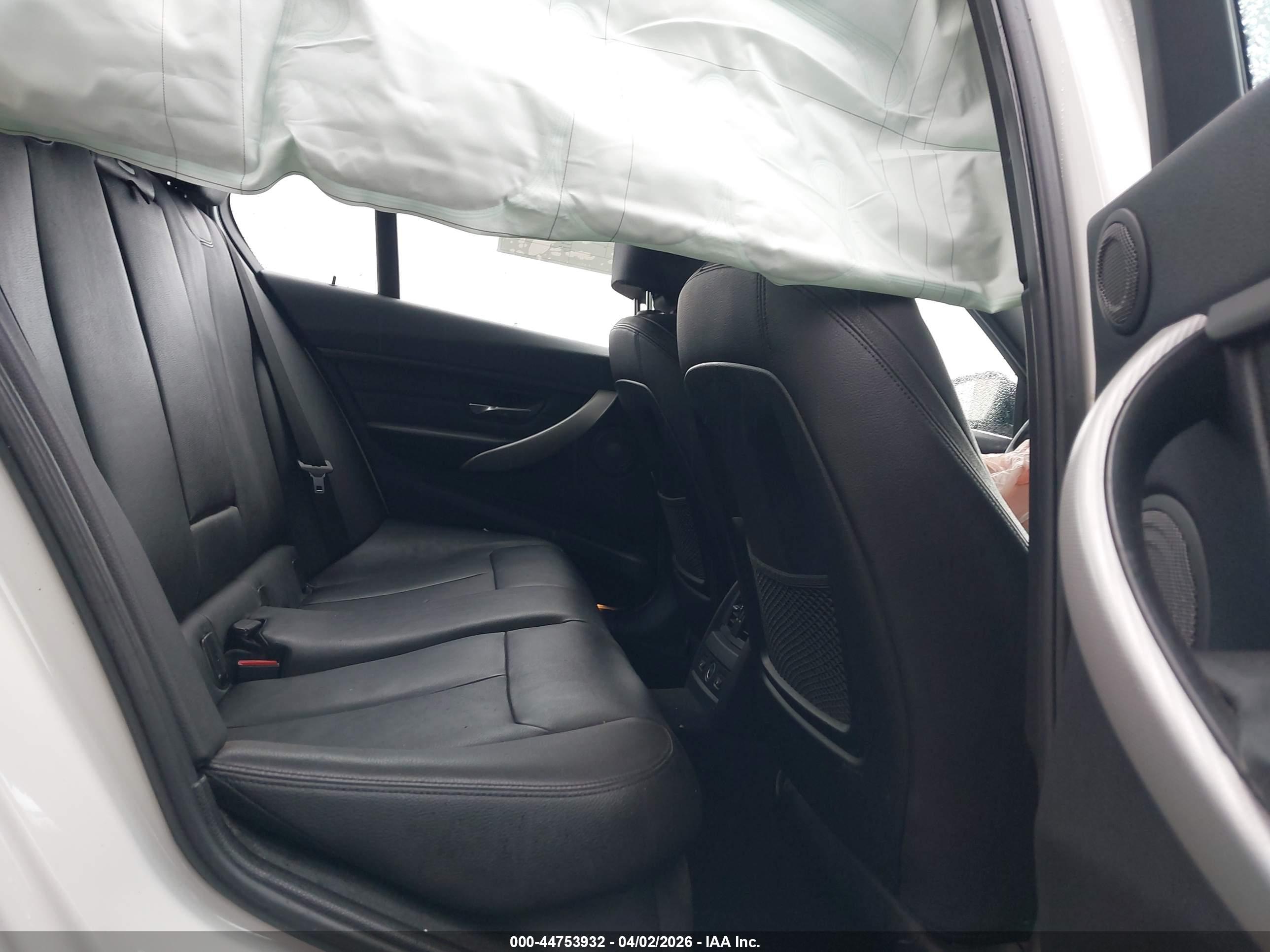 BMW 335I image 8
