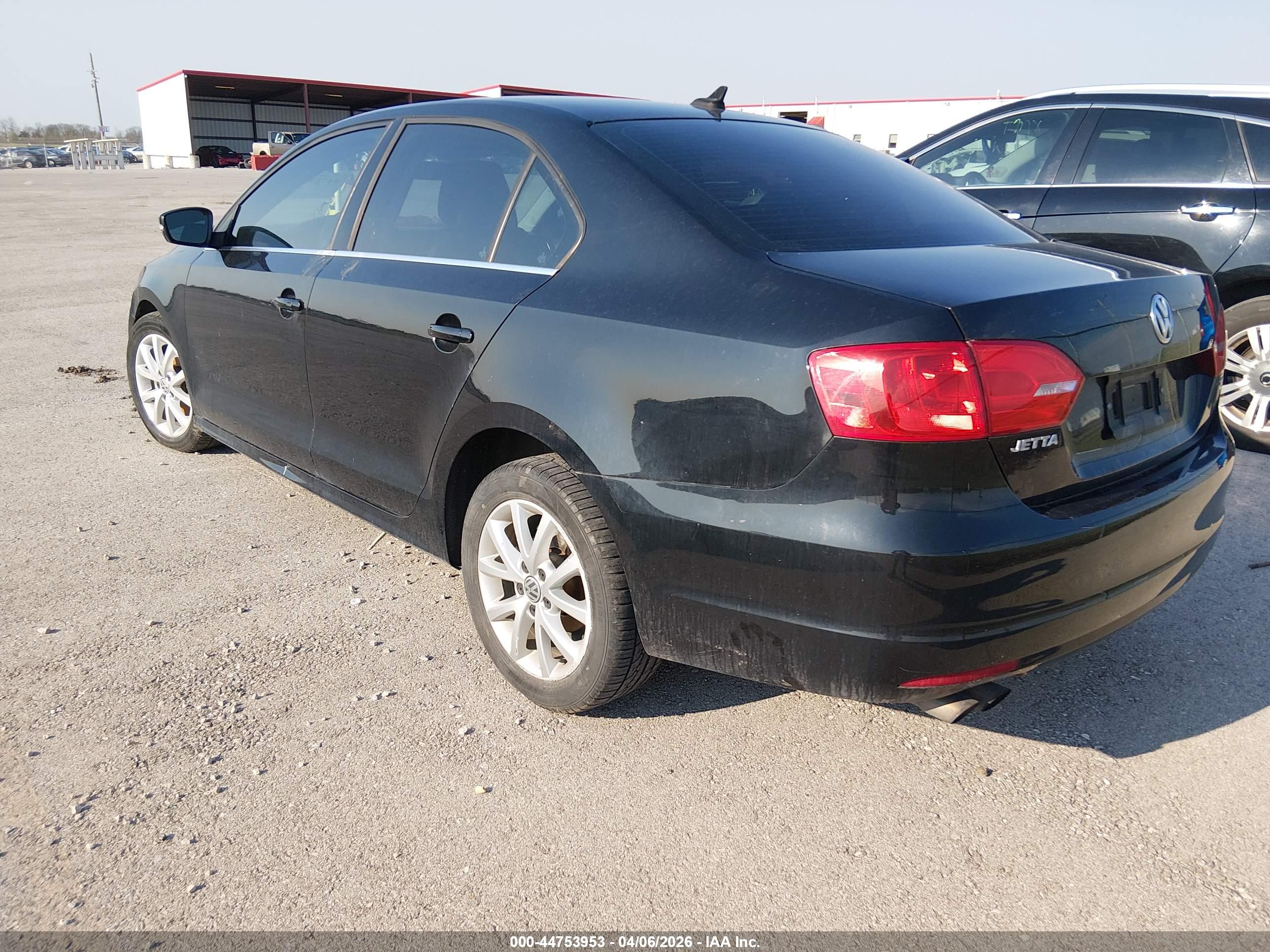 VOLKSWAGEN JETTA image 3