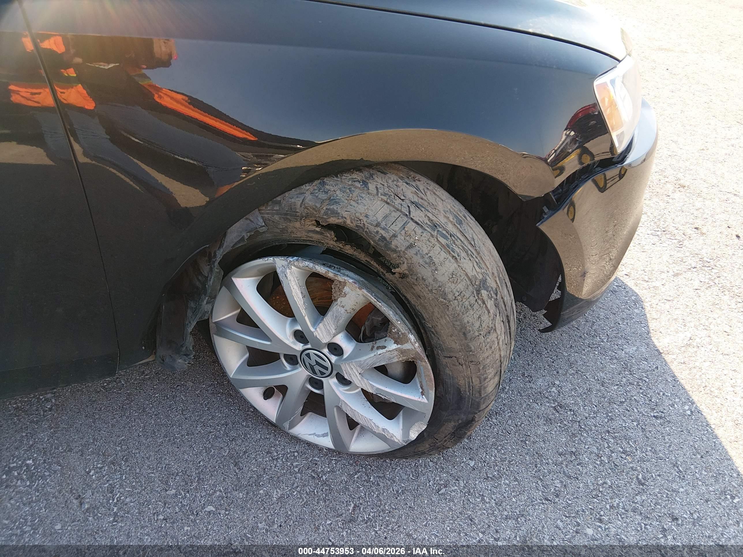 VOLKSWAGEN JETTA image 6