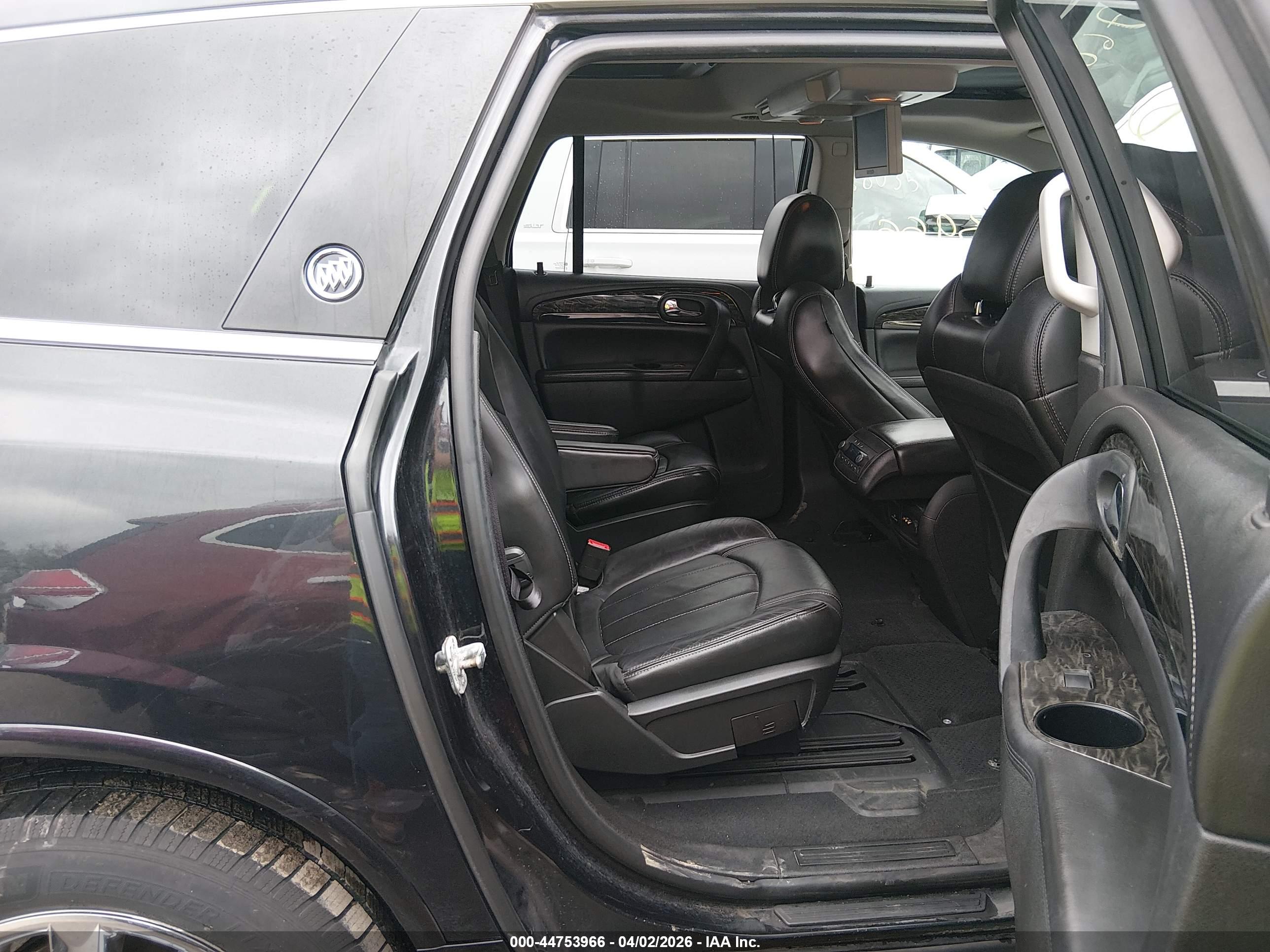BUICK ENCLAVE image 8