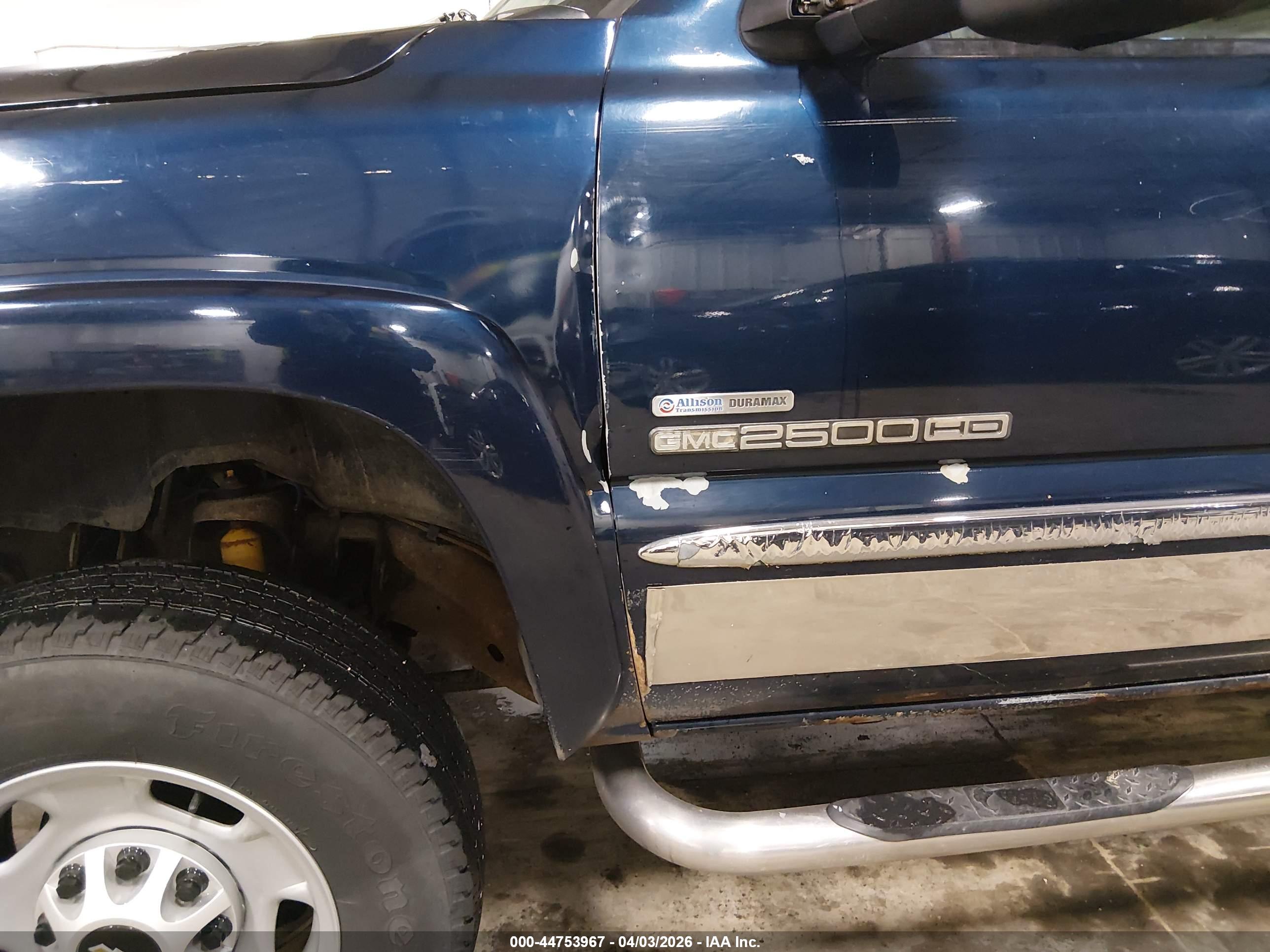 GMC SIERRA image 6