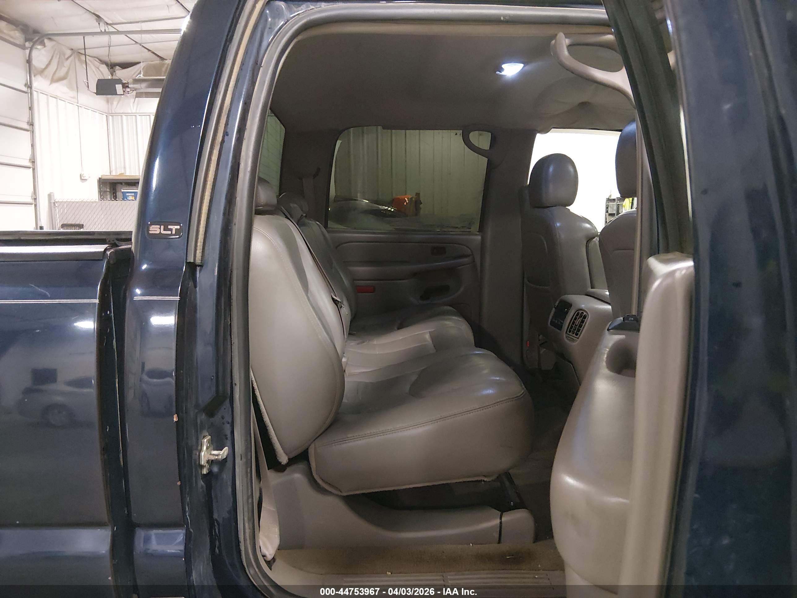 GMC SIERRA image 8