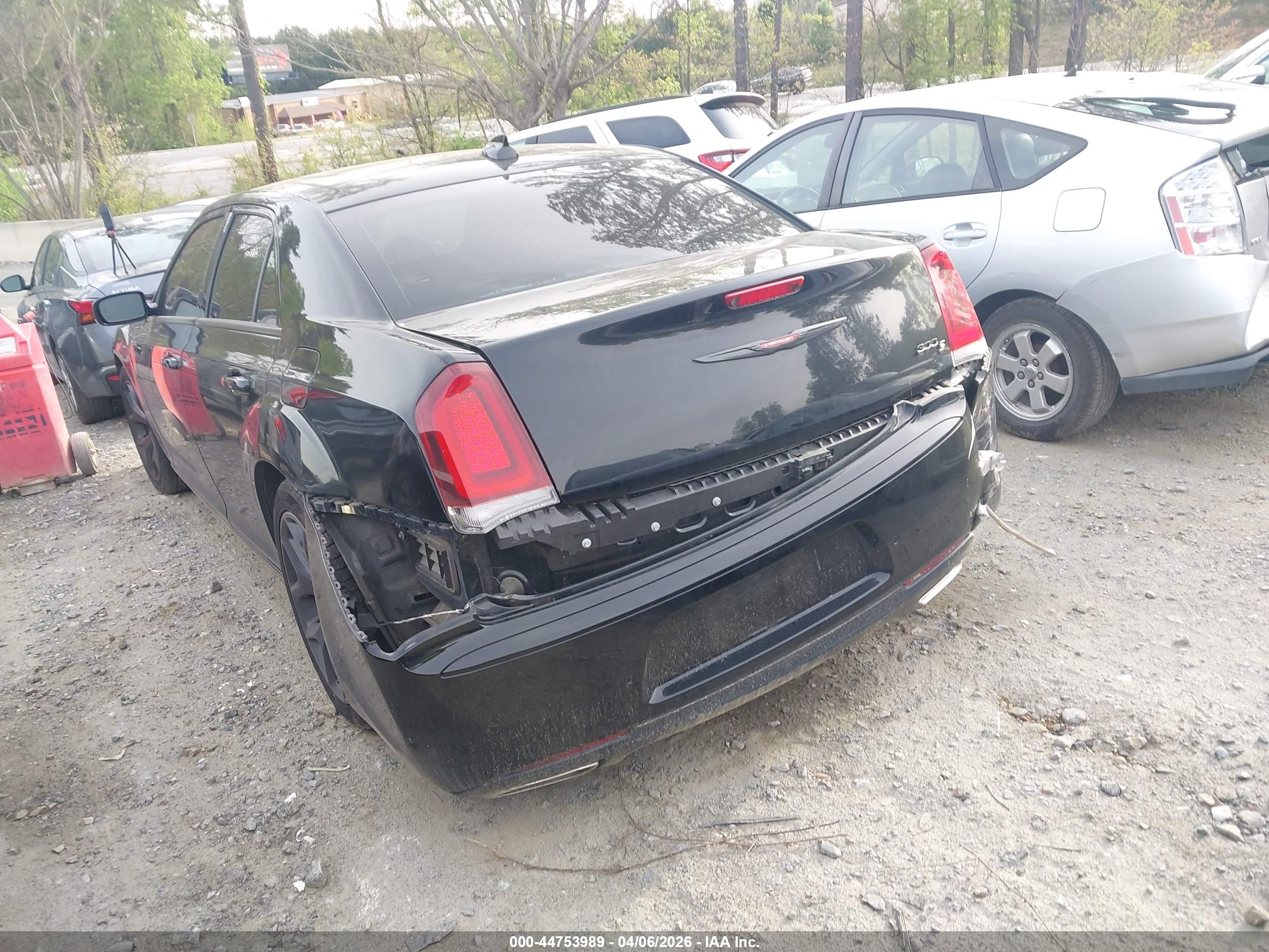 CHRYSLER 300 image 3