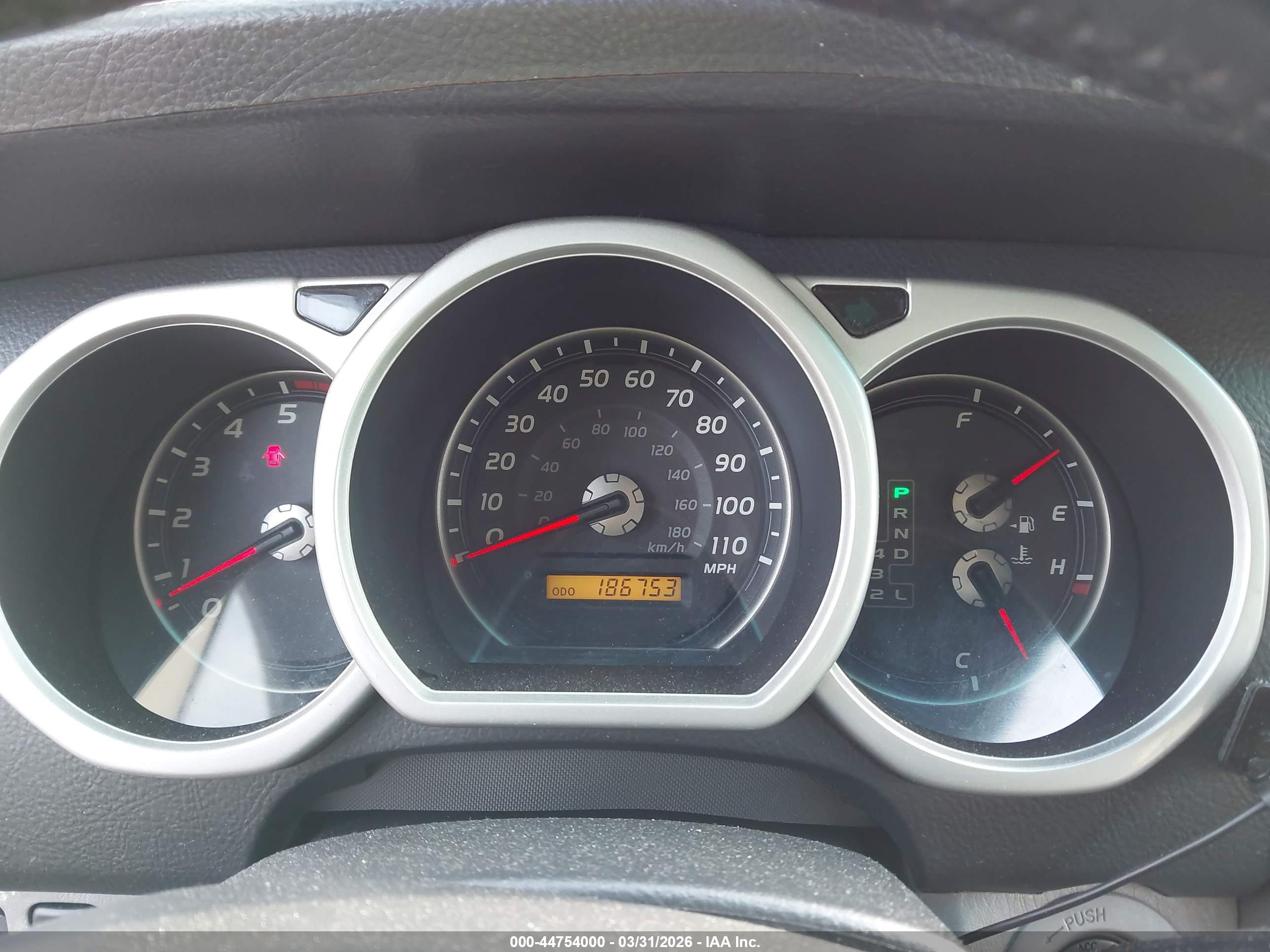 TOYOTA 4RUNNER image 7