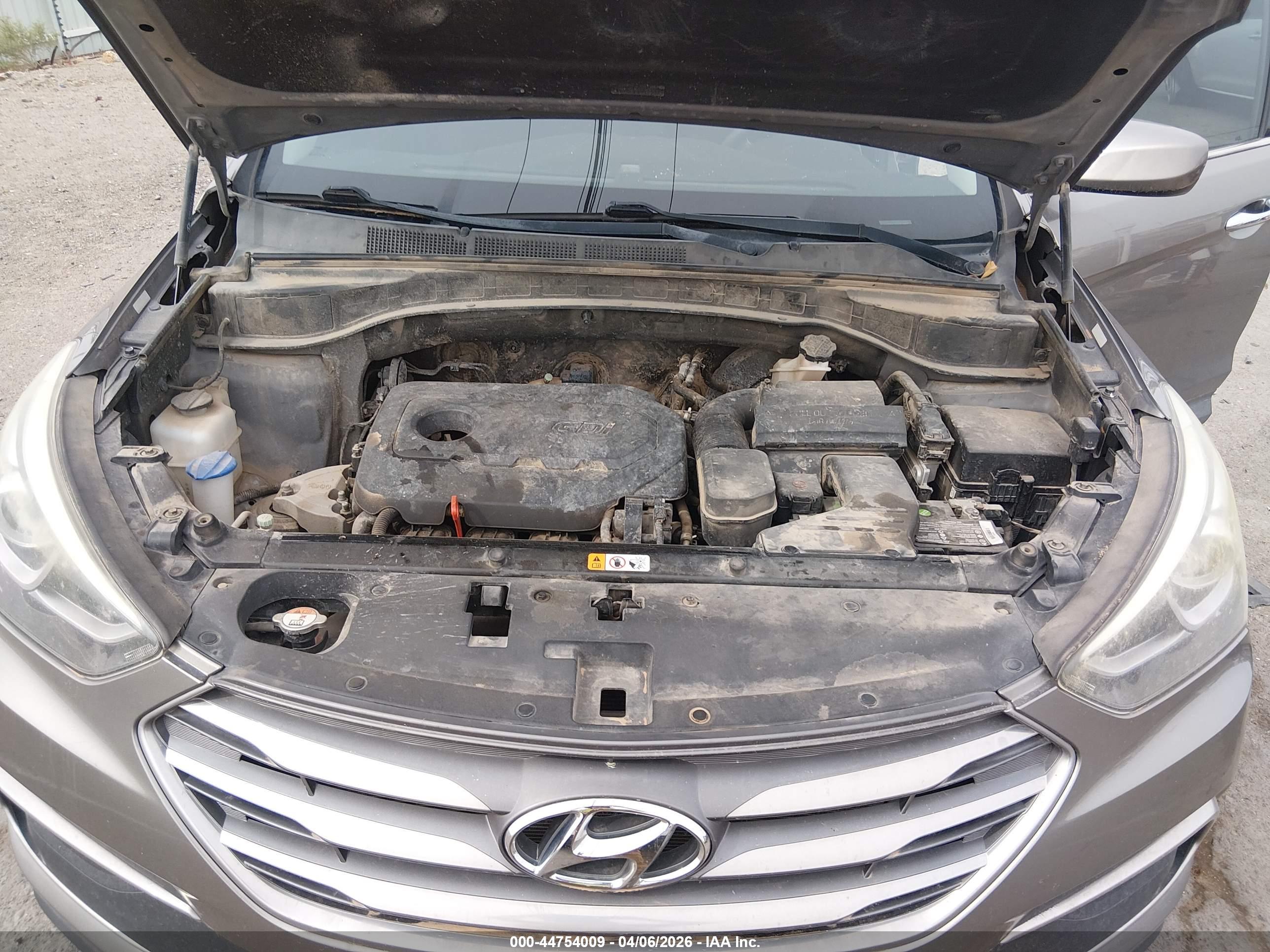 HYUNDAI SANTA image 10