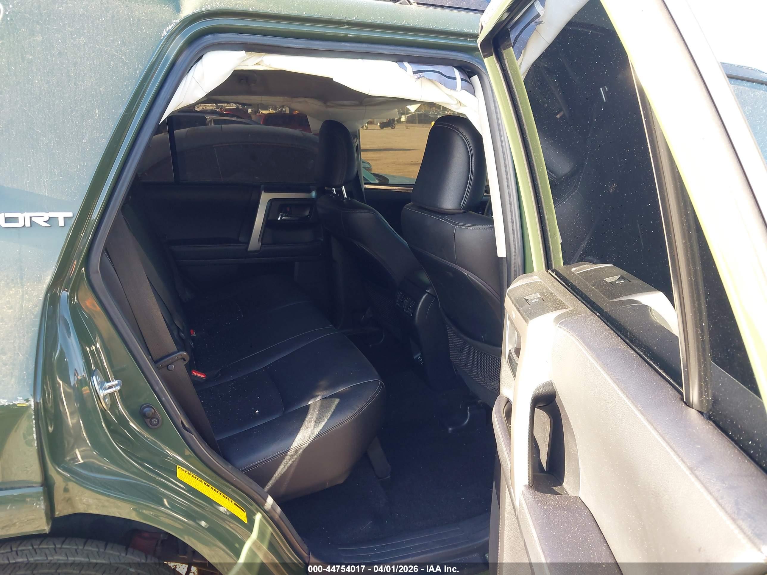 TOYOTA 4RUNNER image 8