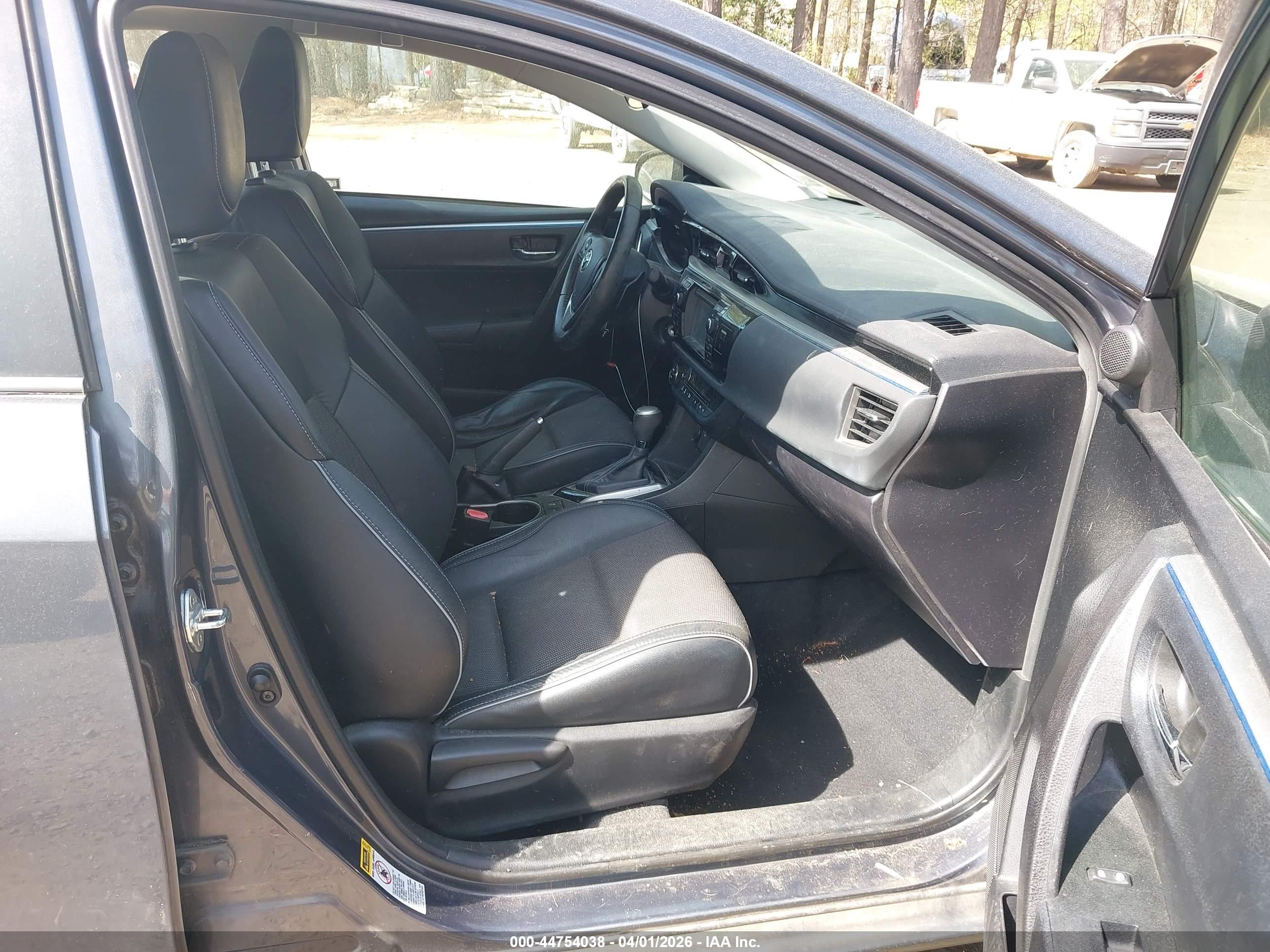 TOYOTA COROLLA image 5