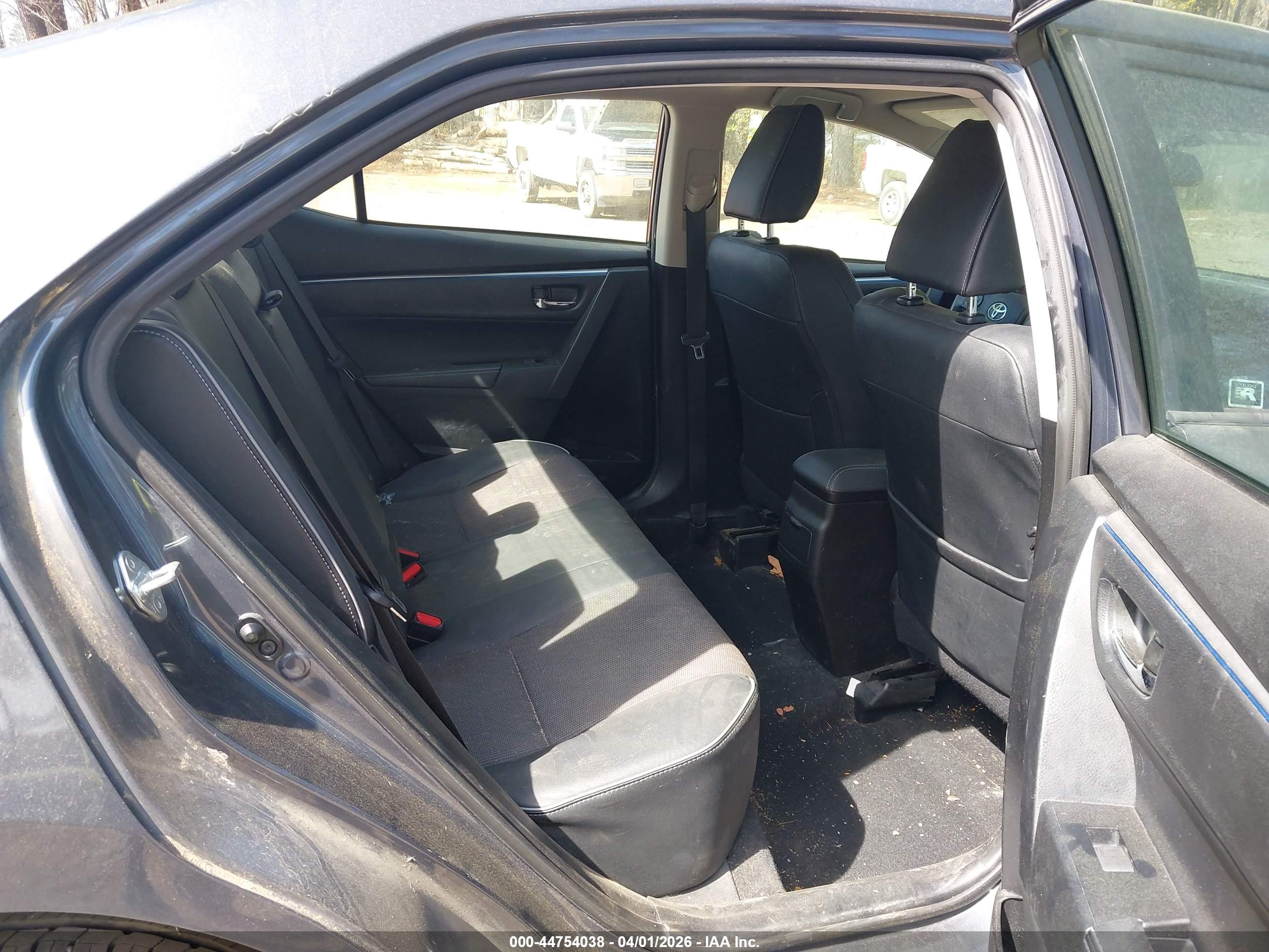 TOYOTA COROLLA image 8