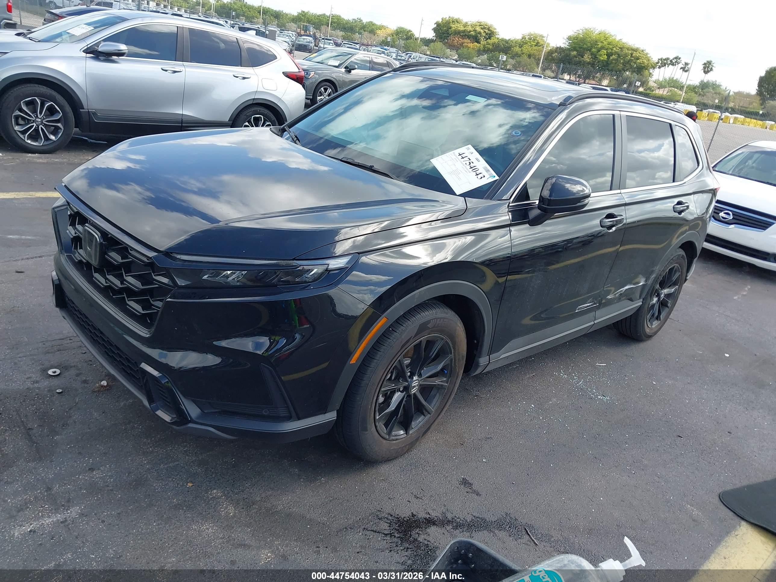 HONDA CR-V image 2