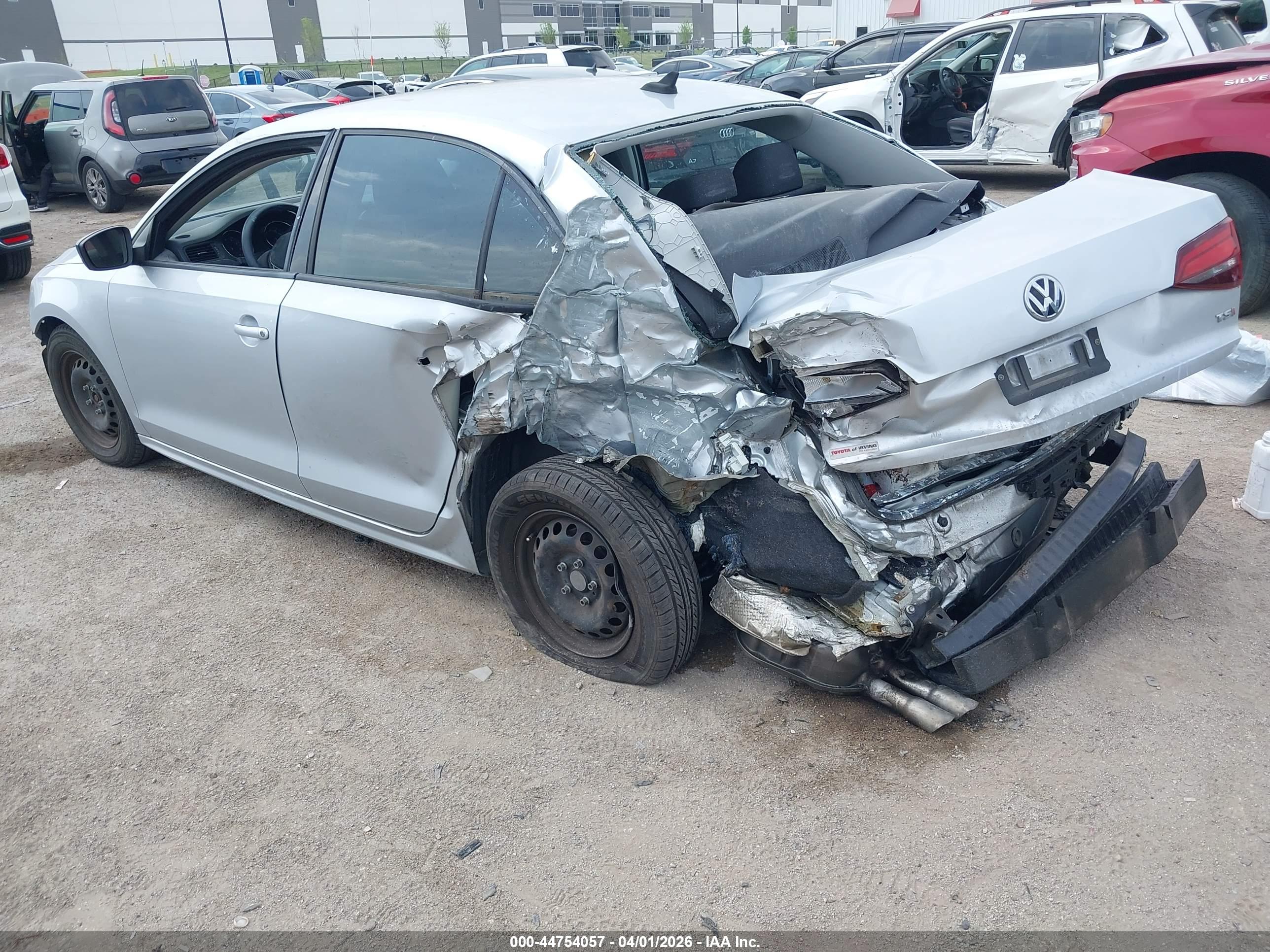 VOLKSWAGEN JETTA image 3