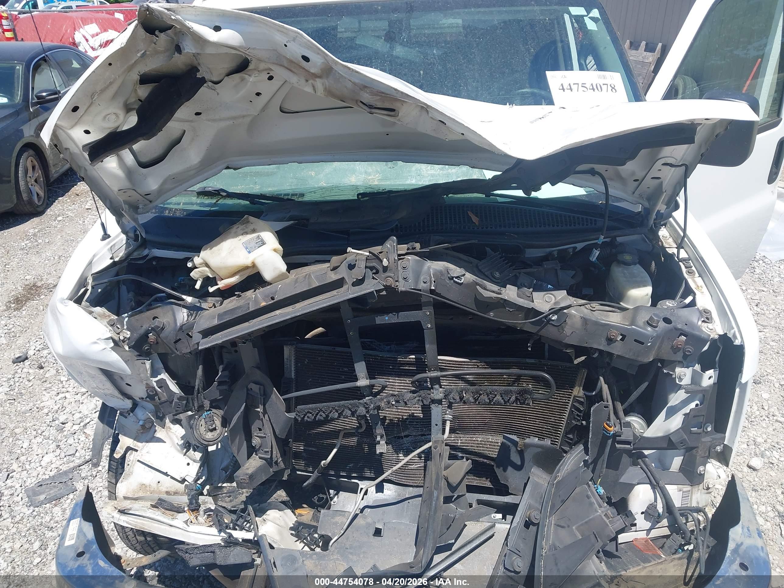 CHEVROLET EXPRESS image 10
