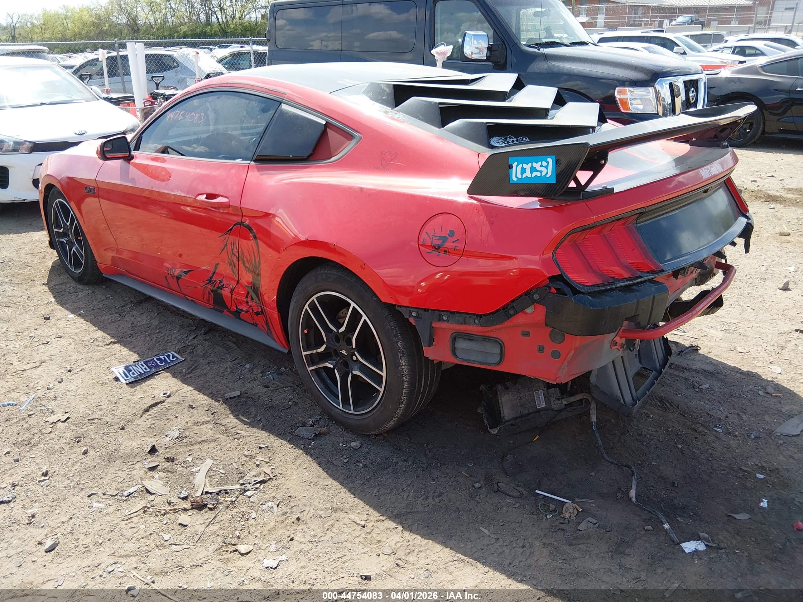 FORD MUSTANG image 3