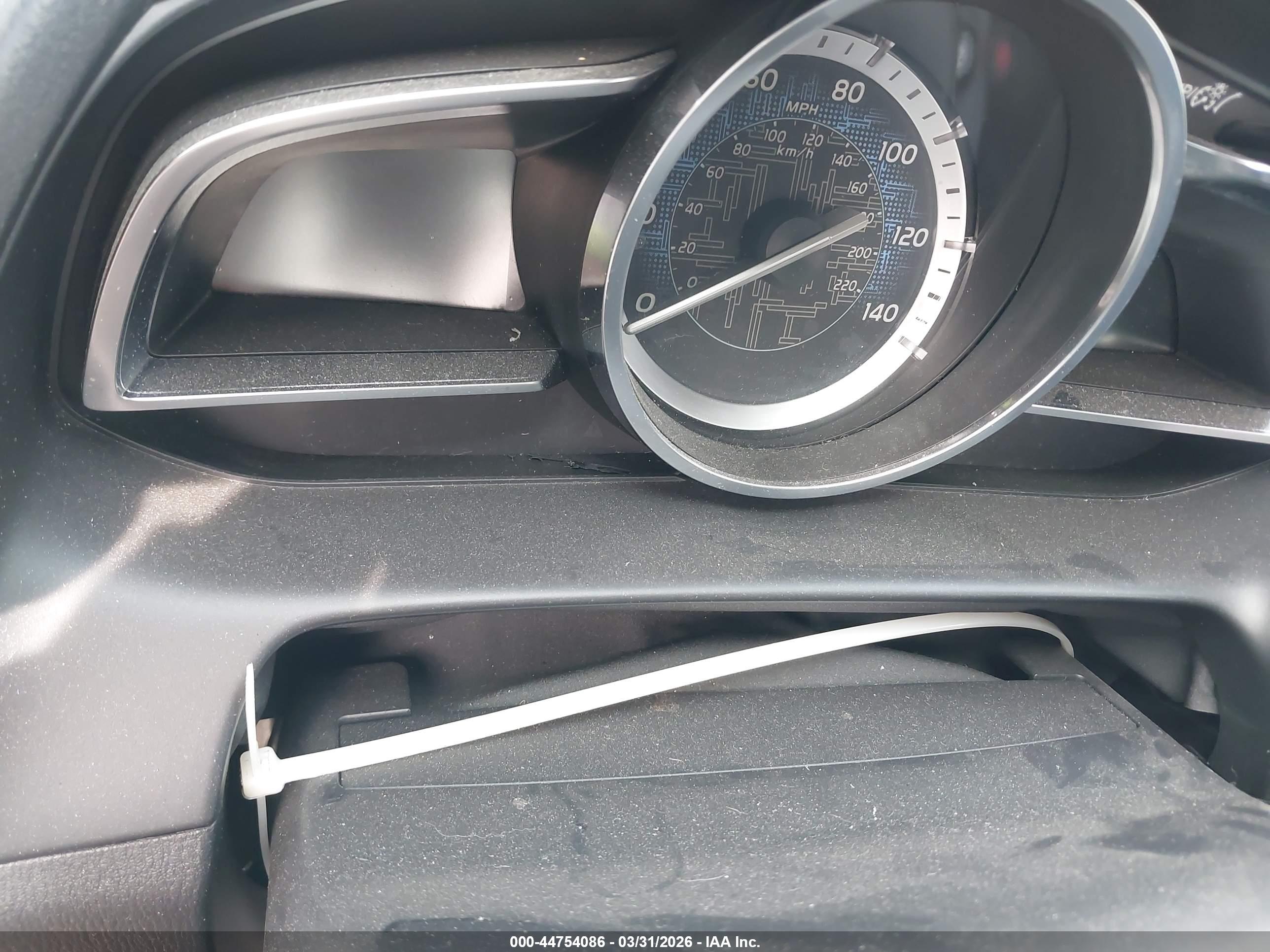 TOYOTA YARIS image 7
