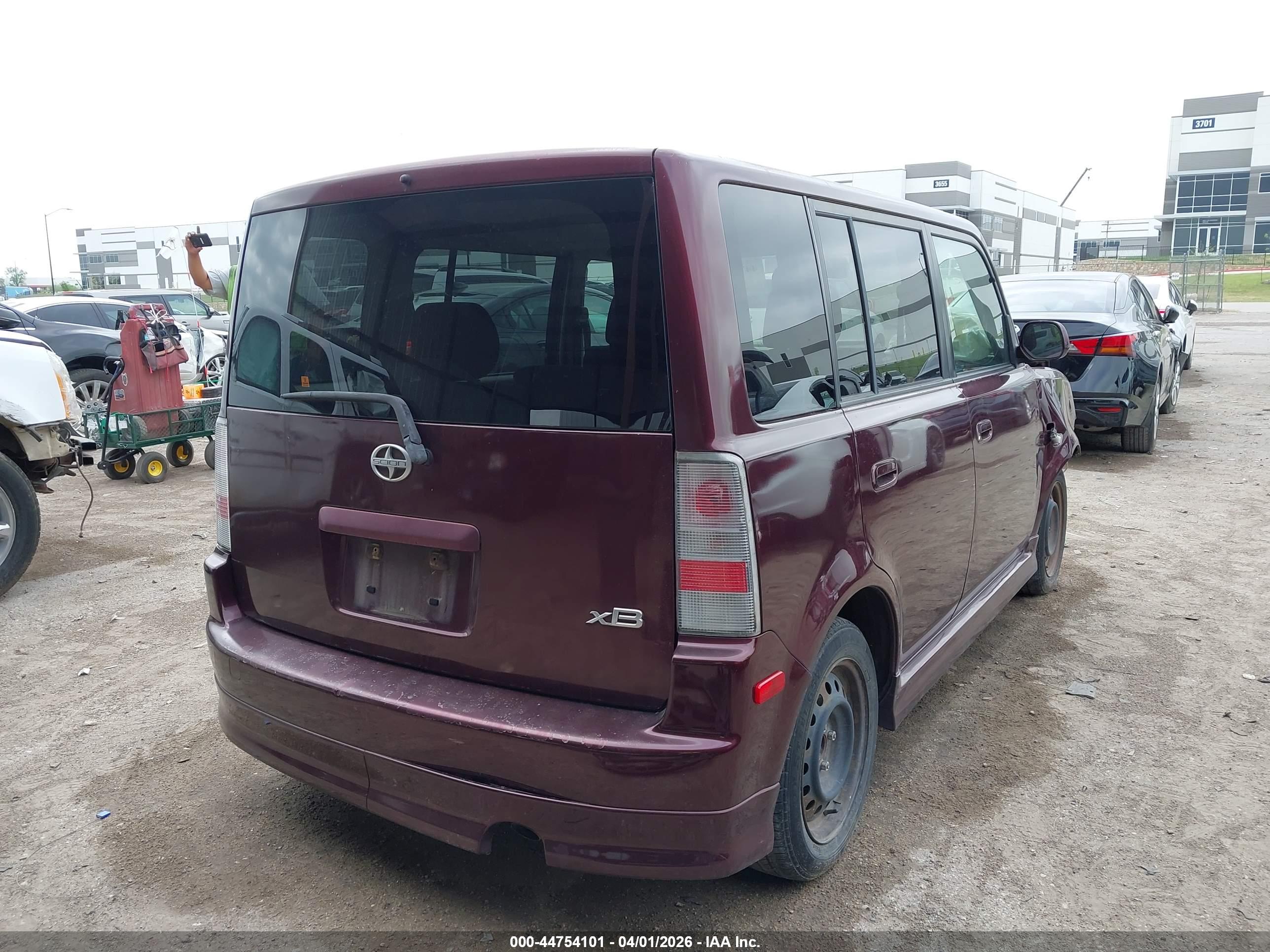 SCION XB image 4