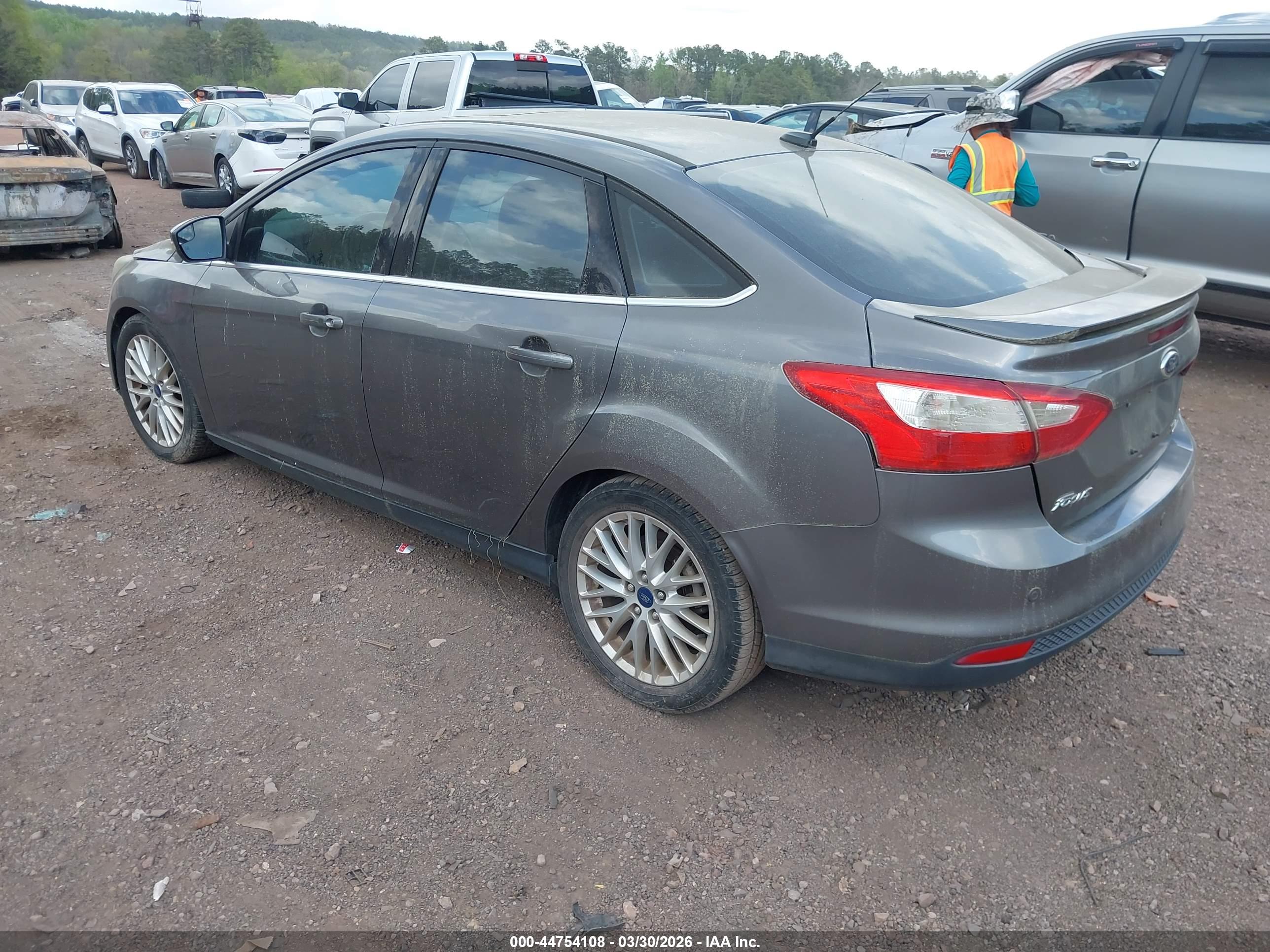 FORD FOCUS image 3