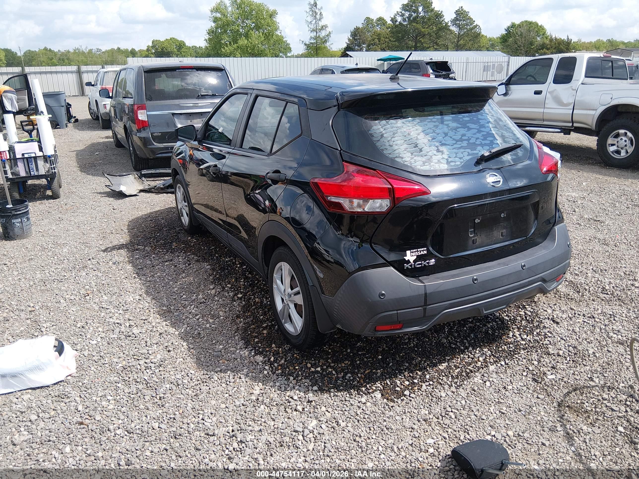 NISSAN KICKS image 3