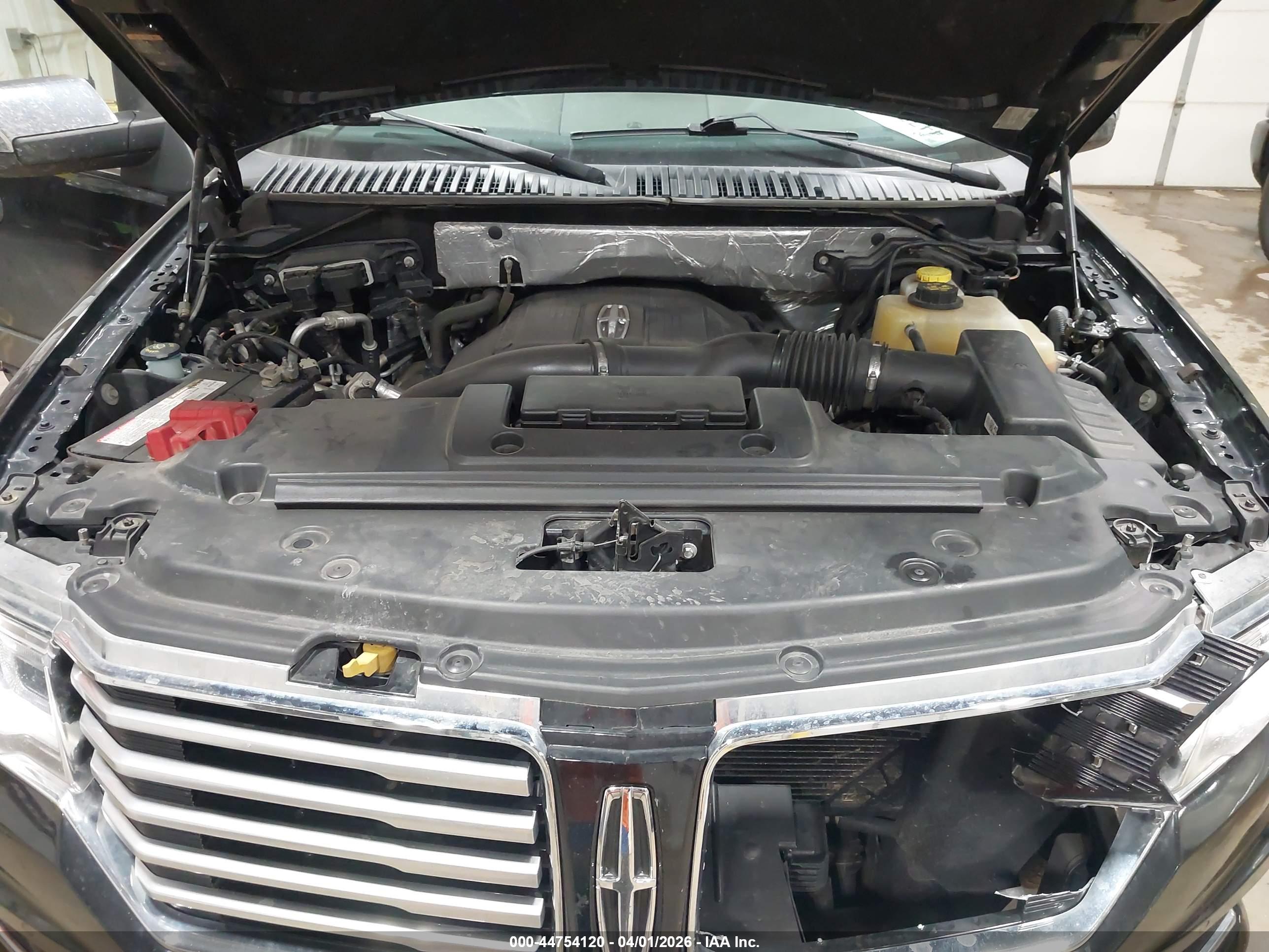 LINCOLN NAVIGATOR image 10