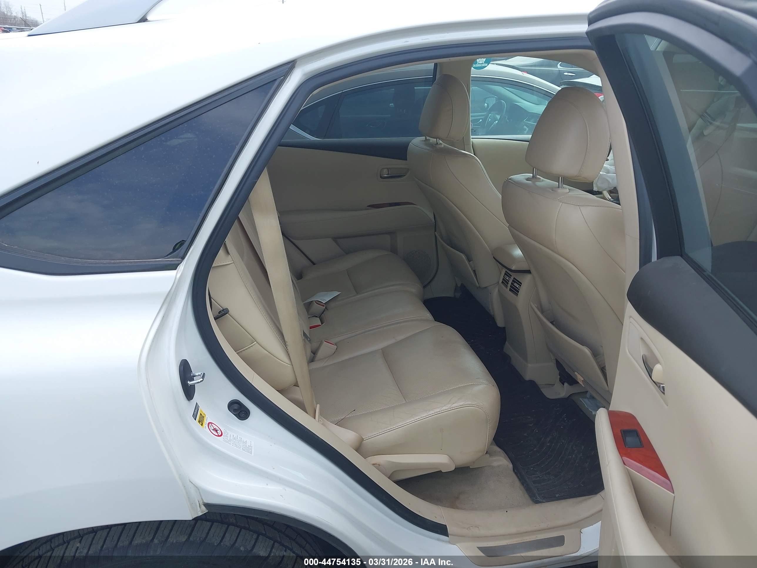 LEXUS RX image 8
