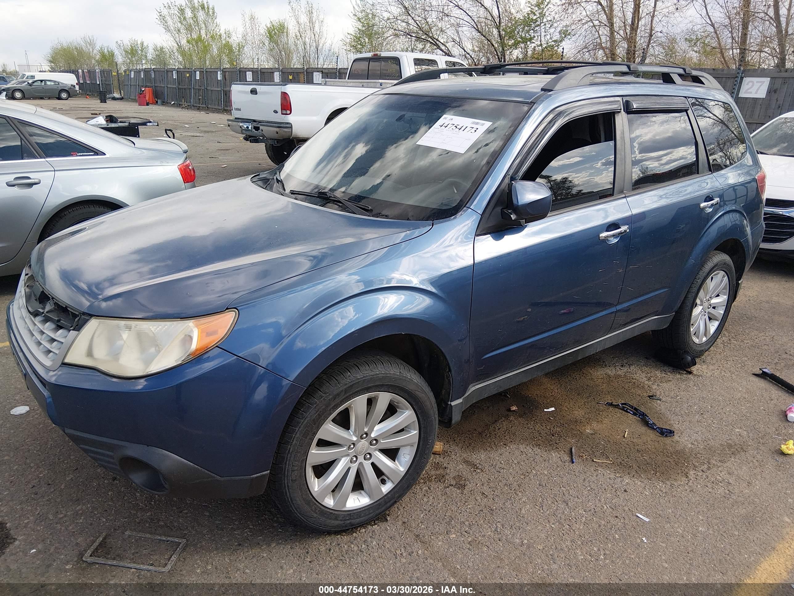 SUBARU FORESTER image 2