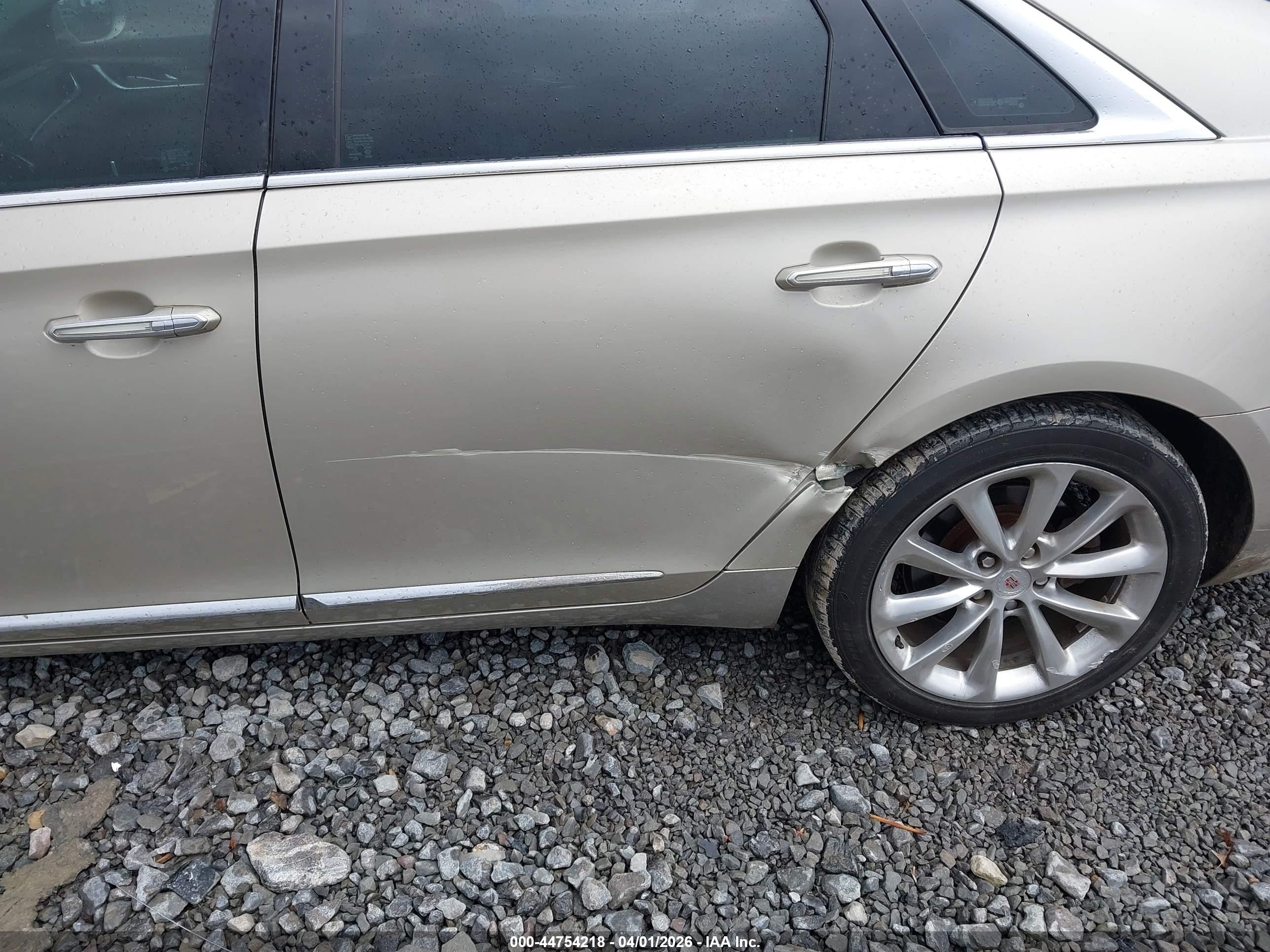 CADILLAC XTS image 6