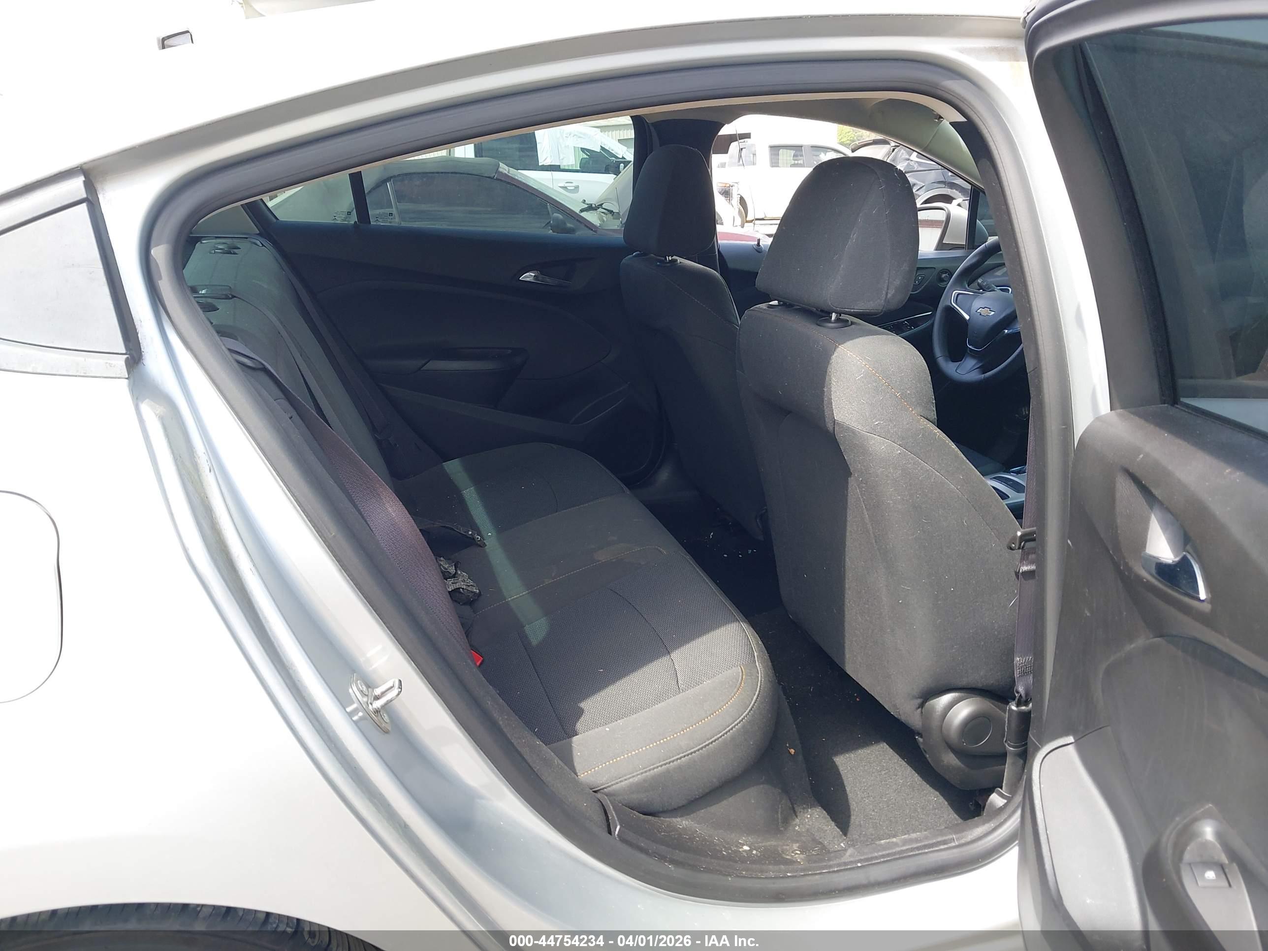 CHEVROLET CRUZE image 8