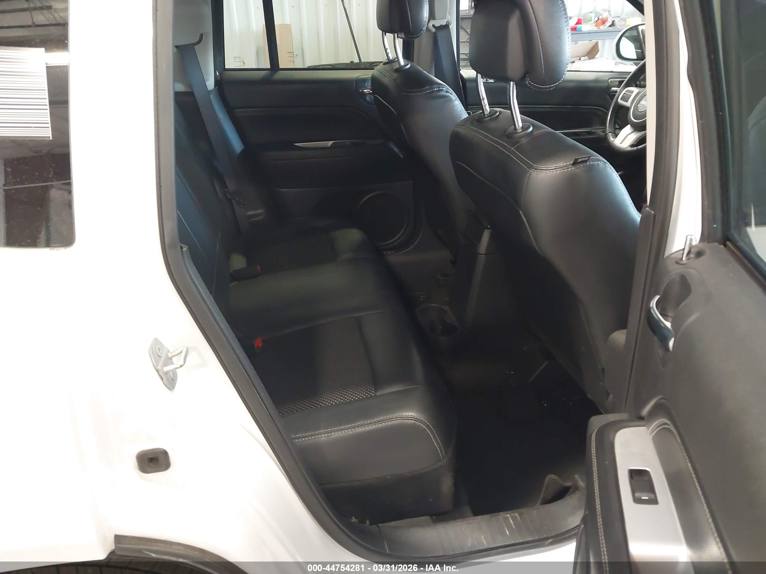 JEEP COMPASS image 8