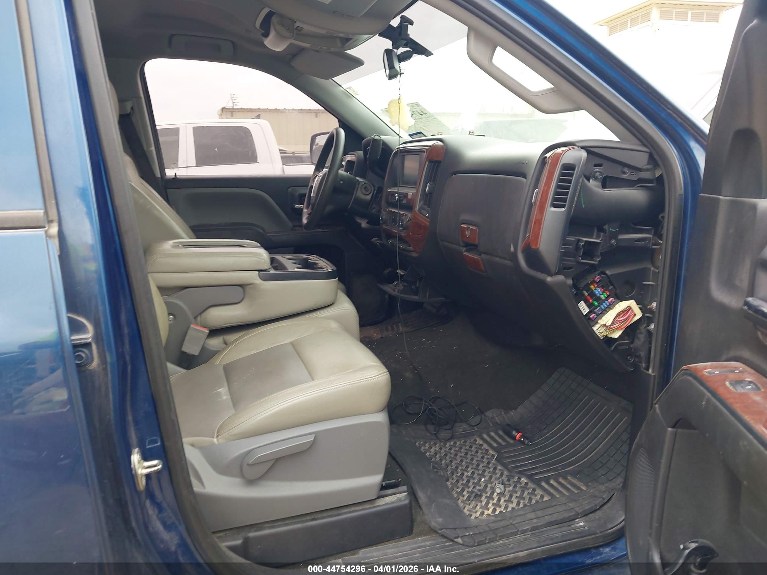 GMC SIERRA image 5