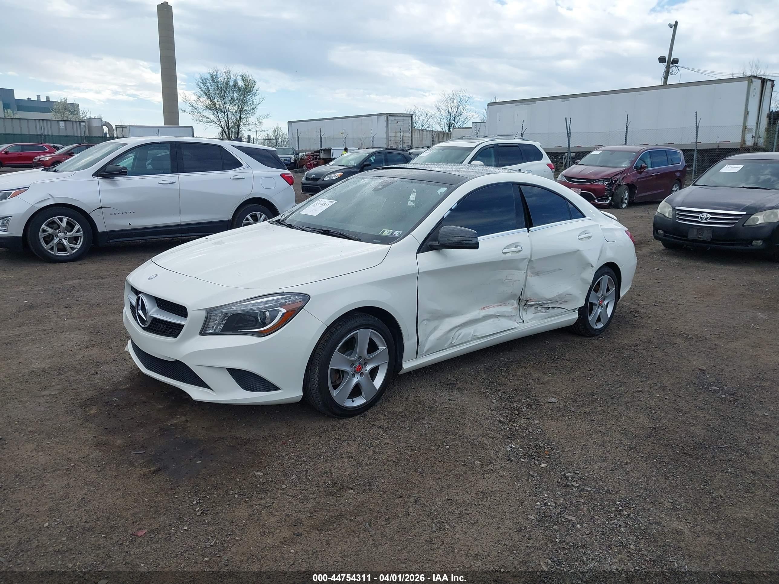 MERCEDES-BENZ CLA image 2