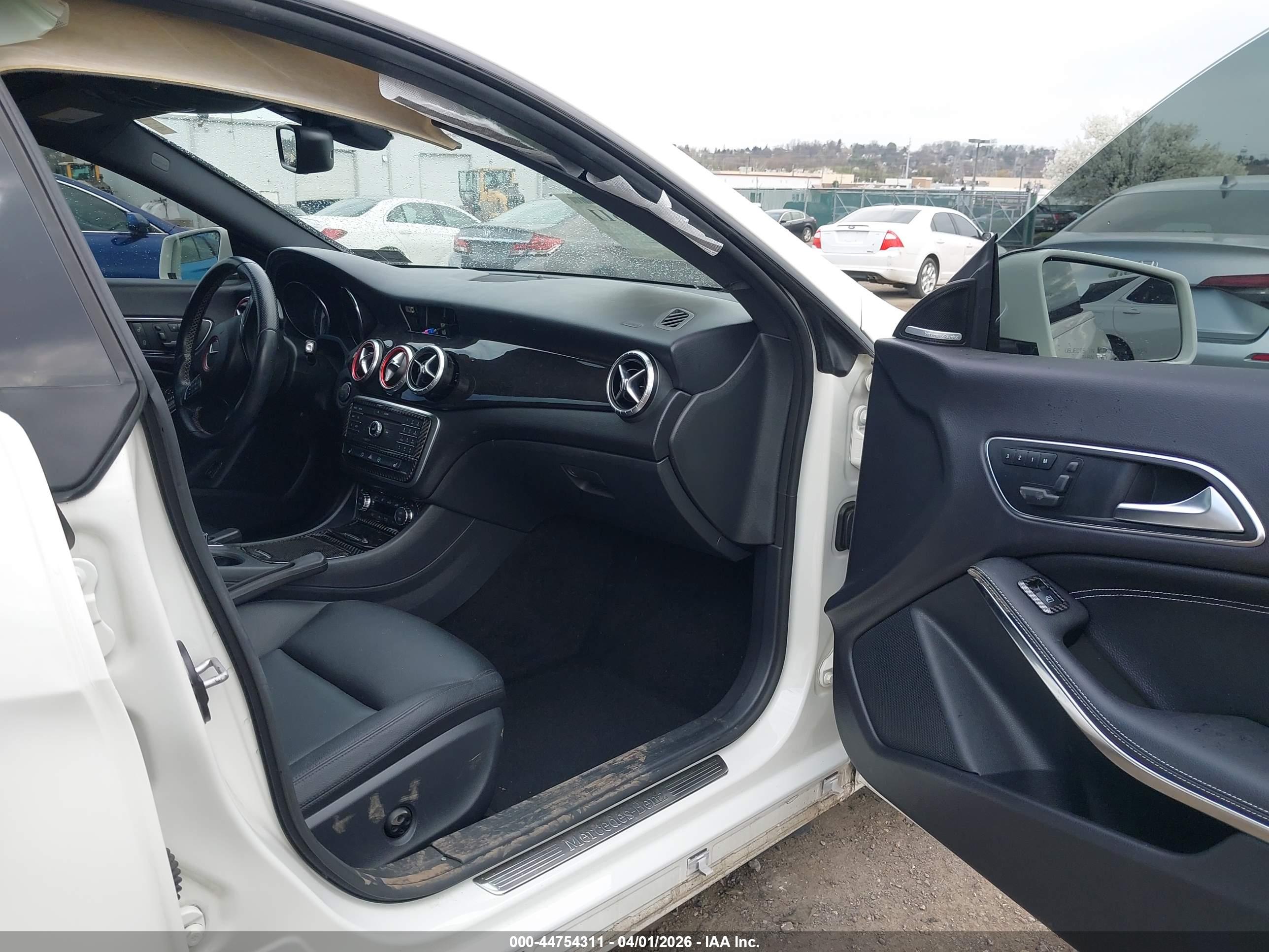 MERCEDES-BENZ CLA image 5