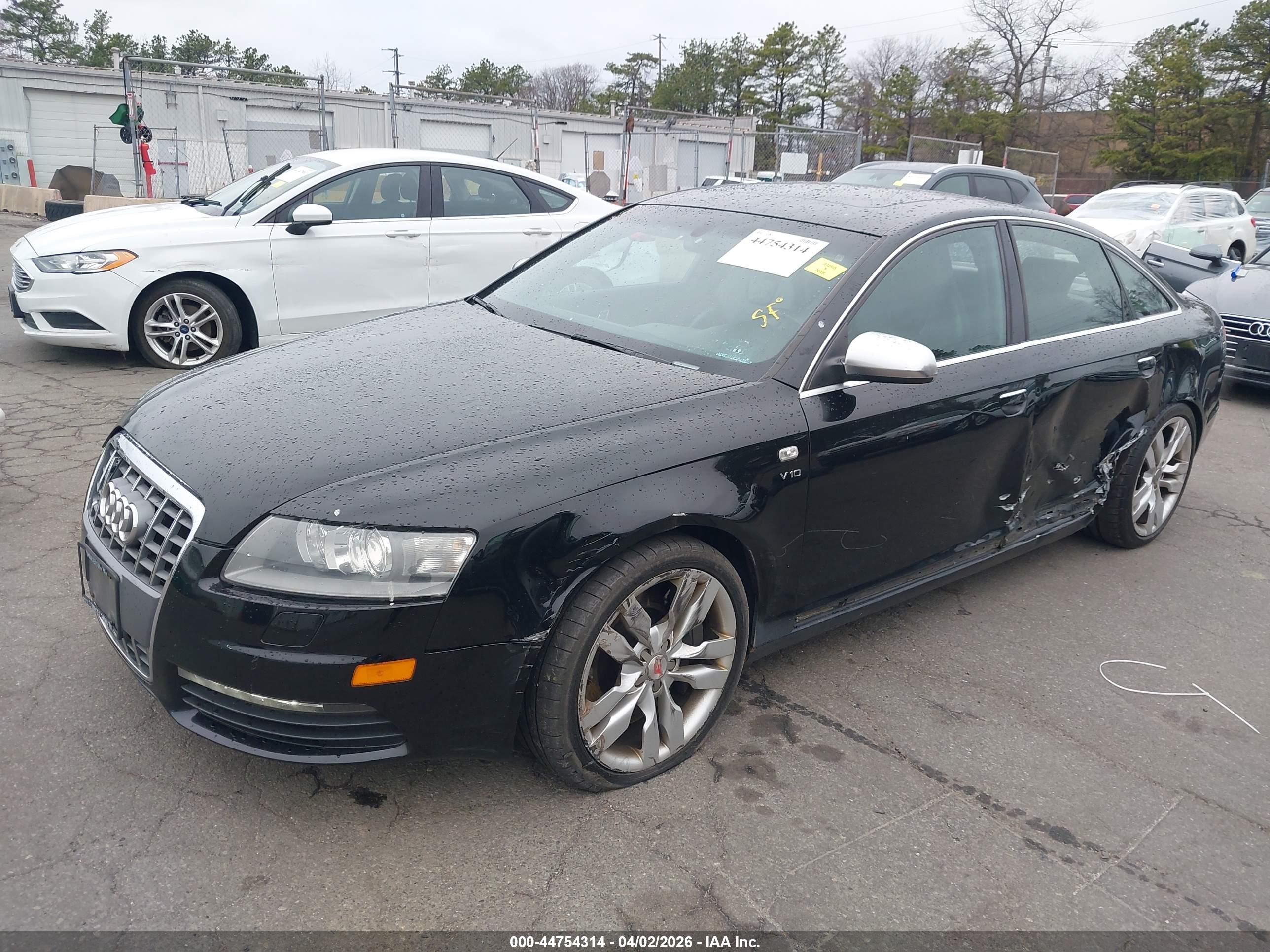 AUDI S6 image 2