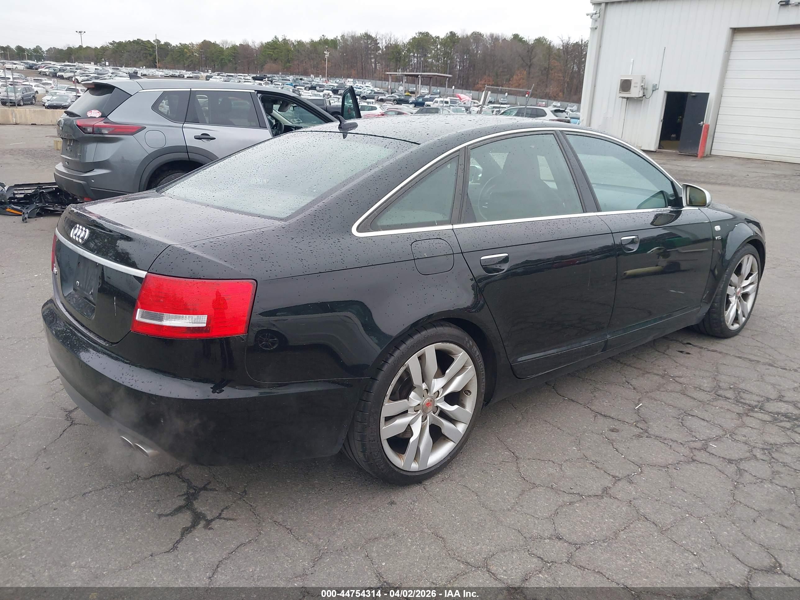 AUDI S6 image 4